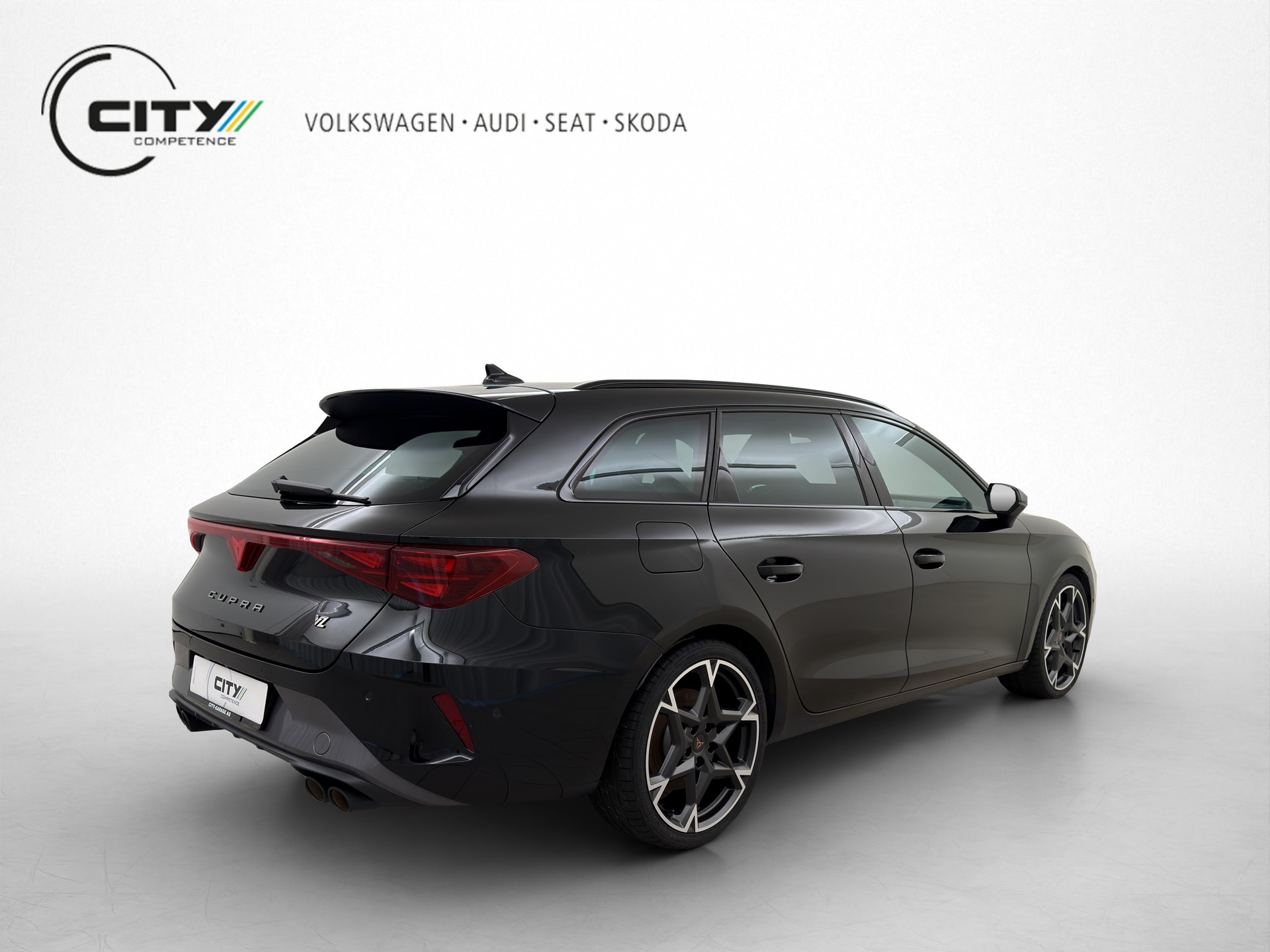 CUPRA Leon ST 2.0 TSI 333 VZ 4Drive DSG-image-2