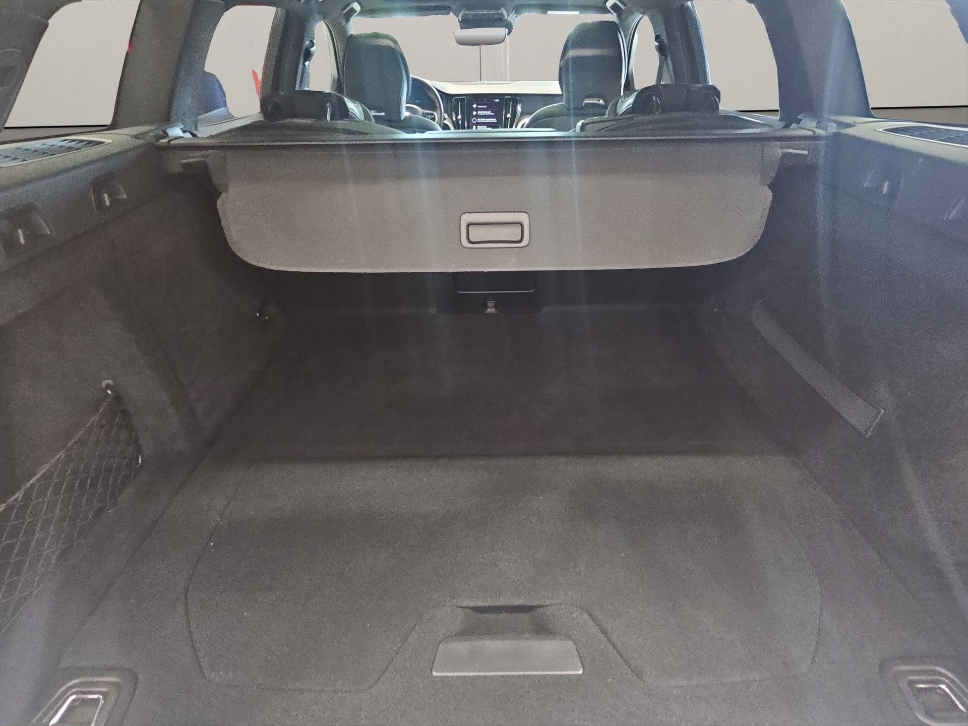 VOLVO V60 2.0 D4 AWD Cross Country-image-5