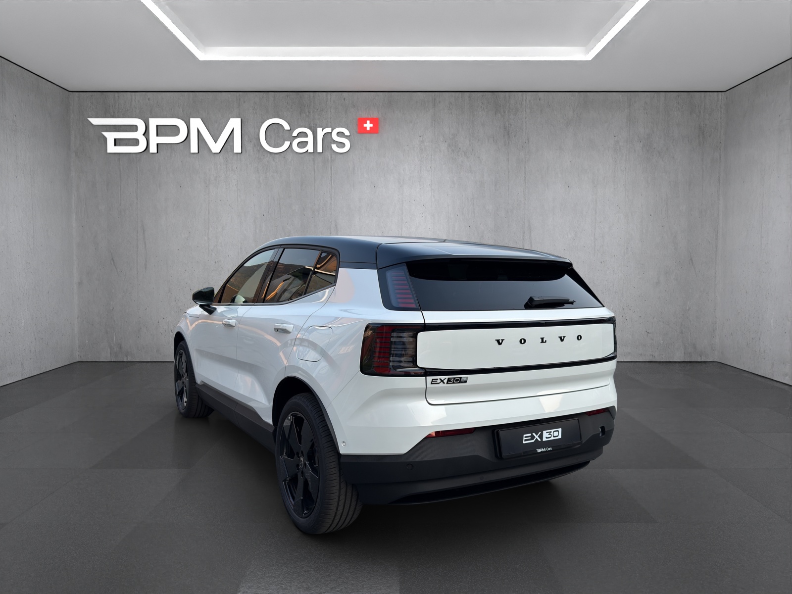 VOLVO EX30 Black Edition Ultra XCENTRIC P8 AWD-image-2