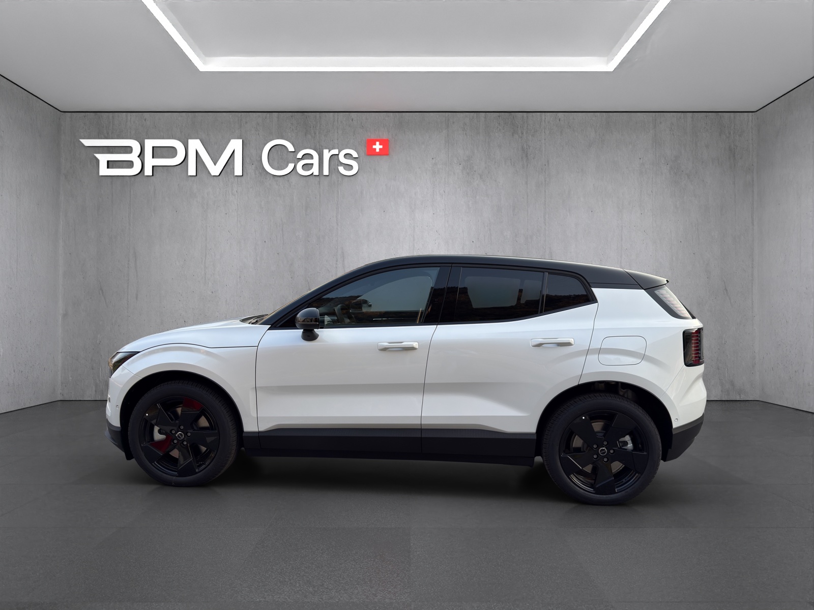 VOLVO EX30 Black Edition Ultra XCENTRIC P8 AWD-image-1