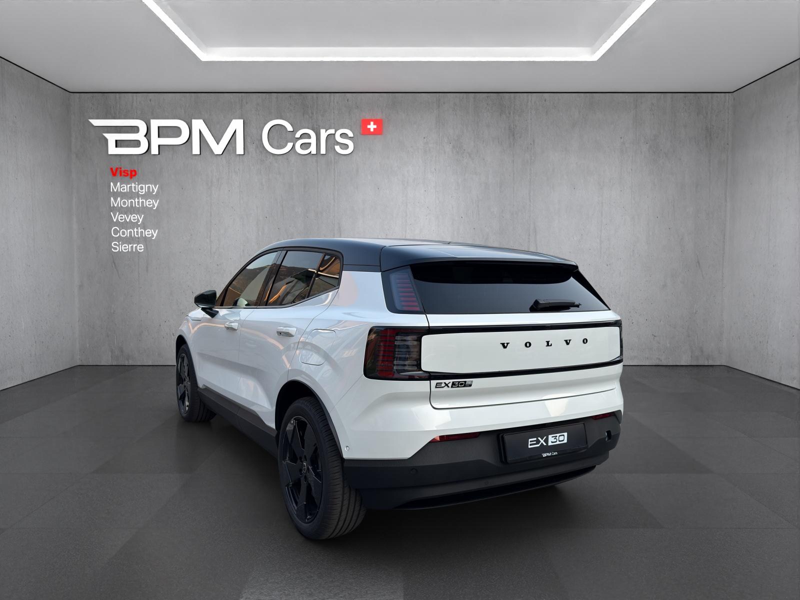 VOLVO EX30 Black Edition Ultra XCENTRIC P8 AWD-image-2