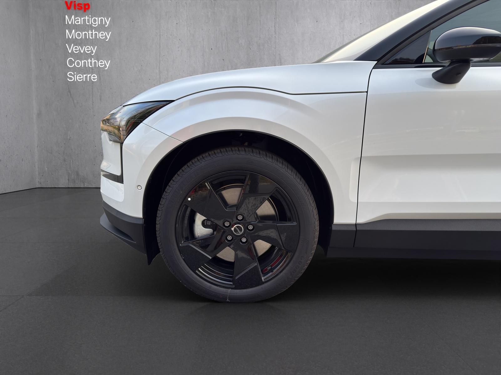 VOLVO EX30 Black Edition Ultra XCENTRIC P8 AWD-image-7