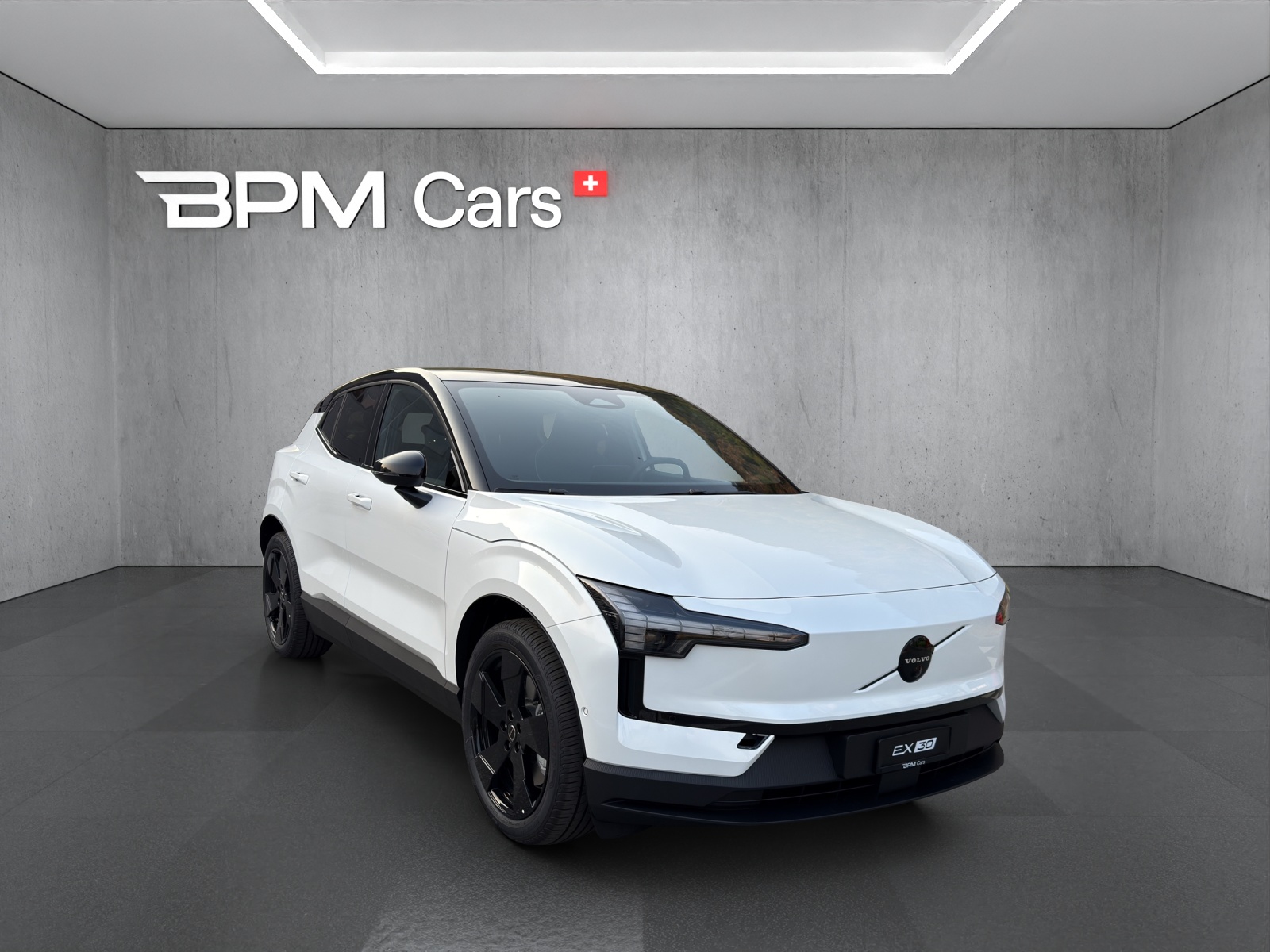 VOLVO EX30 Black Edition Ultra XCENTRIC P8 AWD-image-5