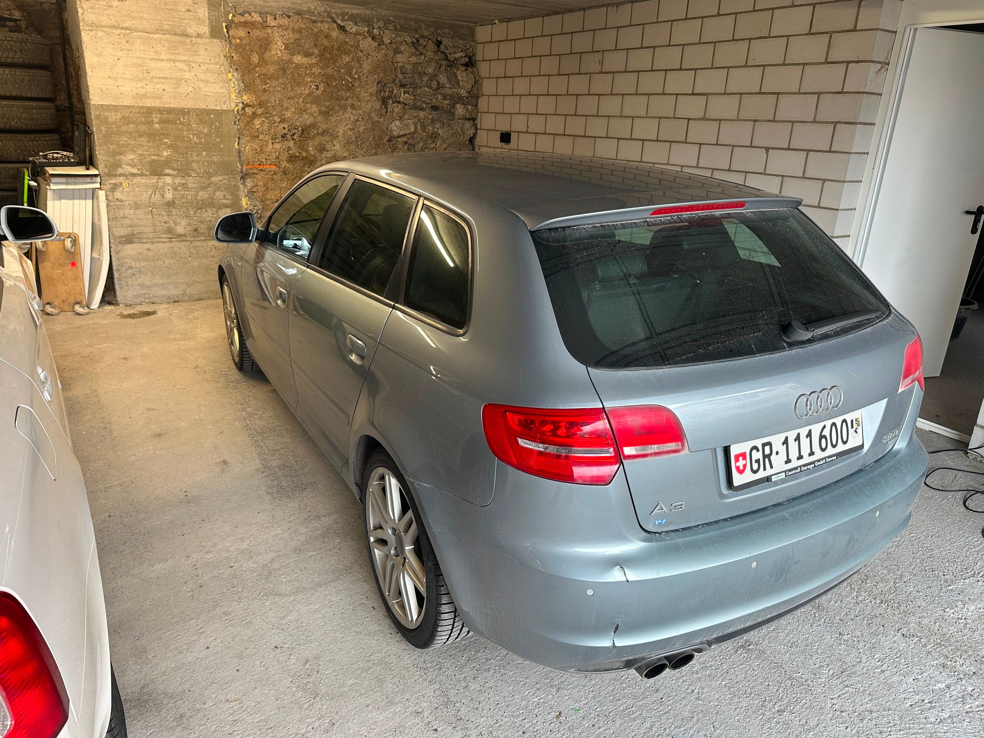 AUDI 2.0 16V T FSI Ambition q.S-Tr-image-3