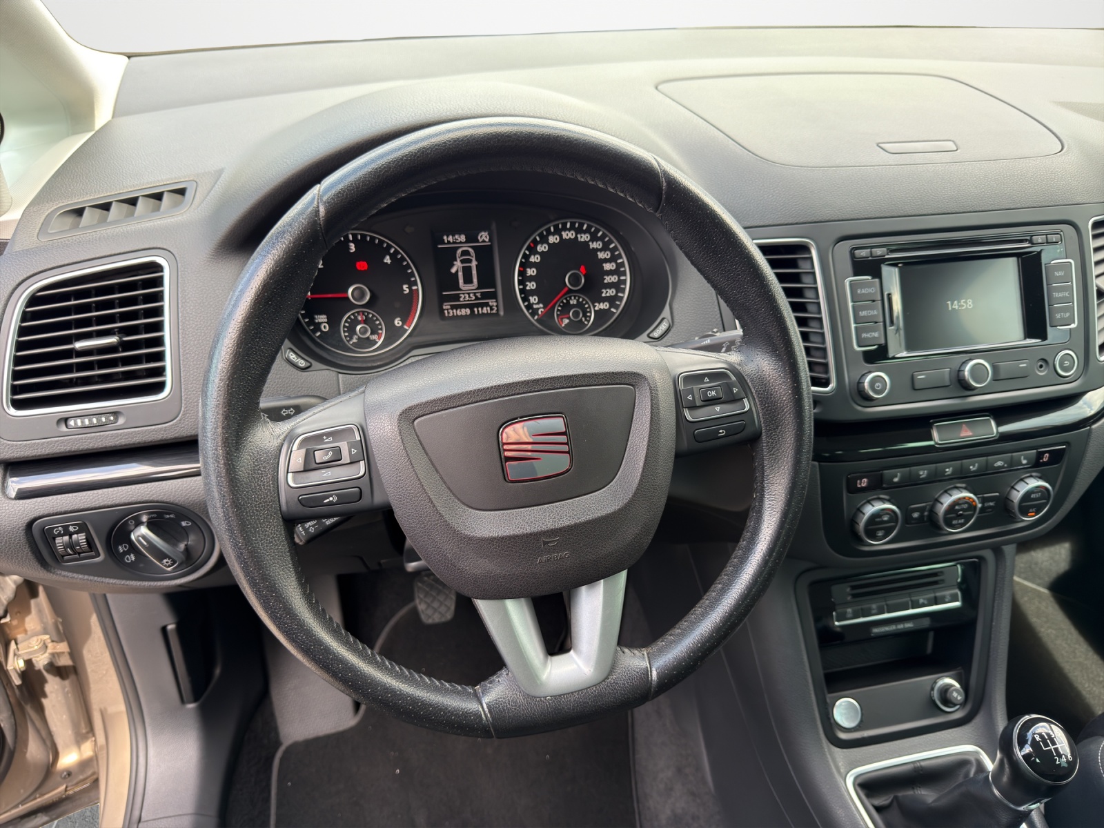 SEAT Alhambra 2.0 TDI 140 Style 4x4 S/S-image-10
