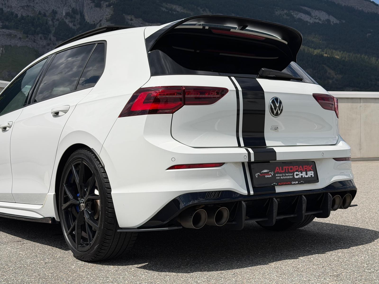 VW Golf 2.0 TSI R DSG 4Motion-image-6