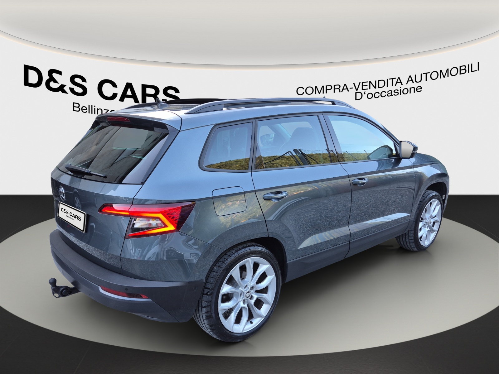 SKODA Karoq 2.0 TDI CR Style 4x4 DSG-image-5