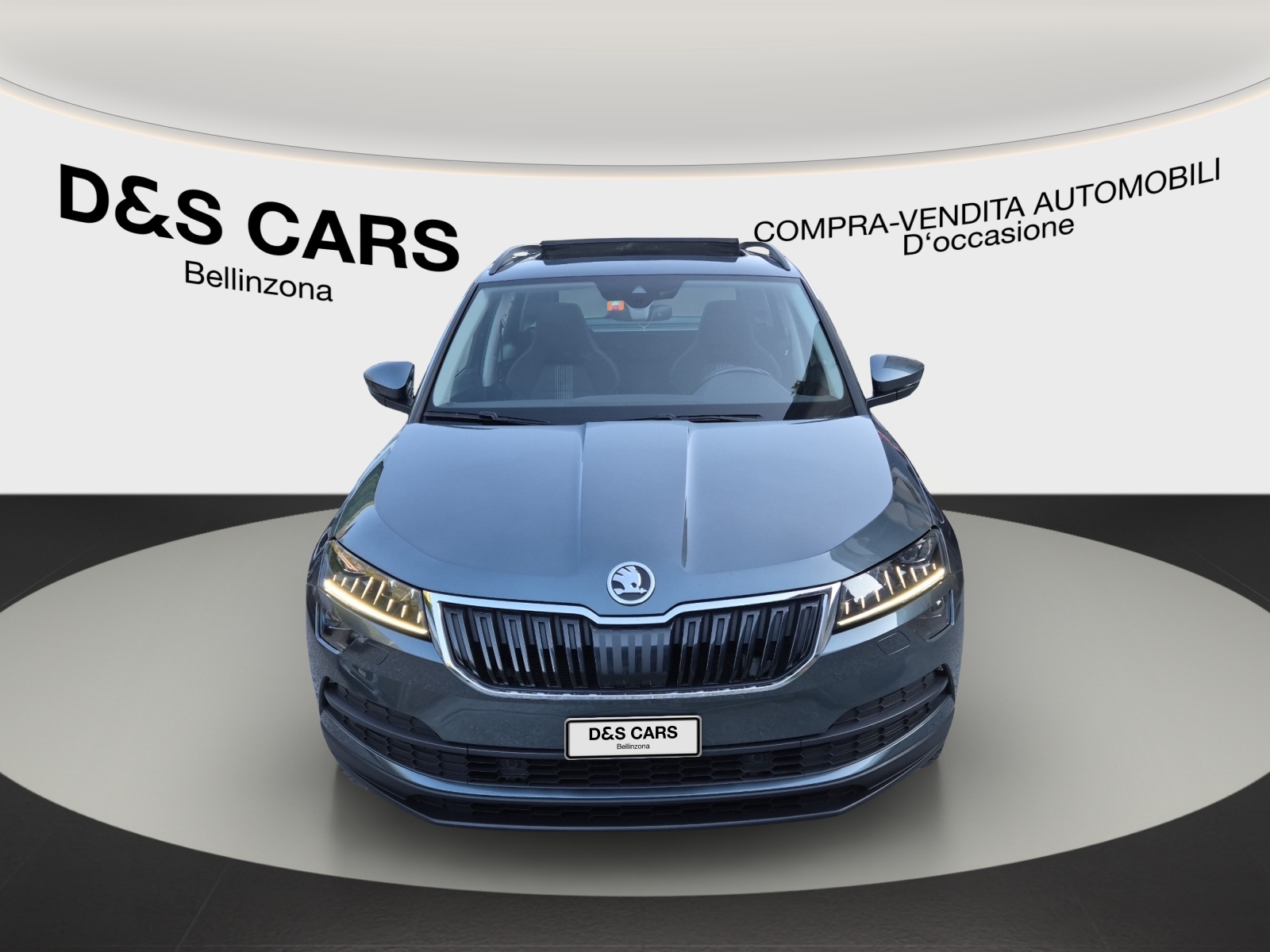 SKODA Karoq 2.0 TDI CR Style 4x4 DSG-image-1