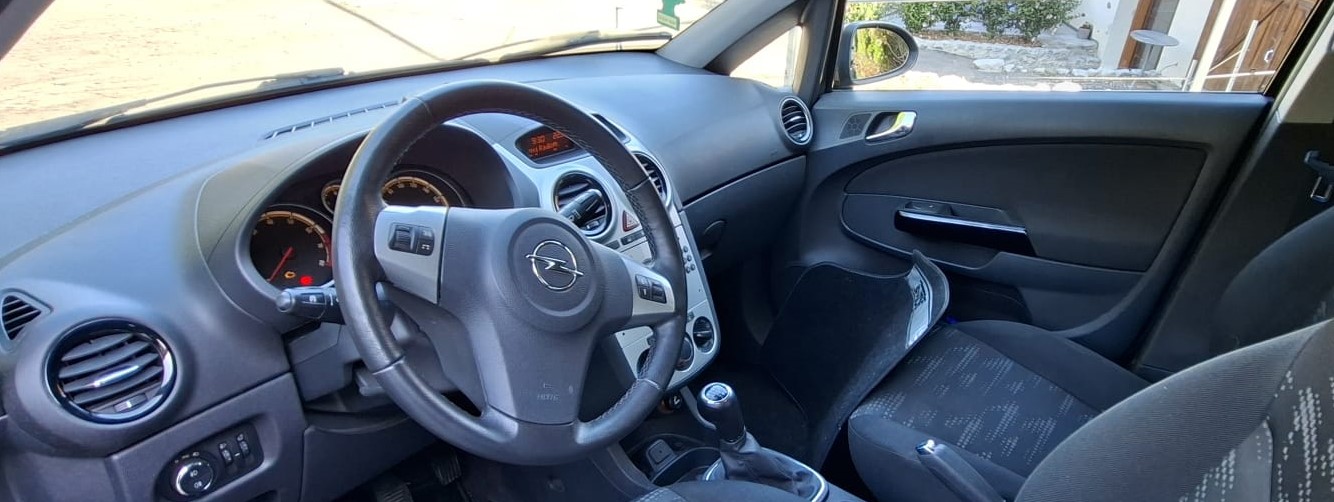 OPEL Corsa 1.4 TP Enjoy-image-4