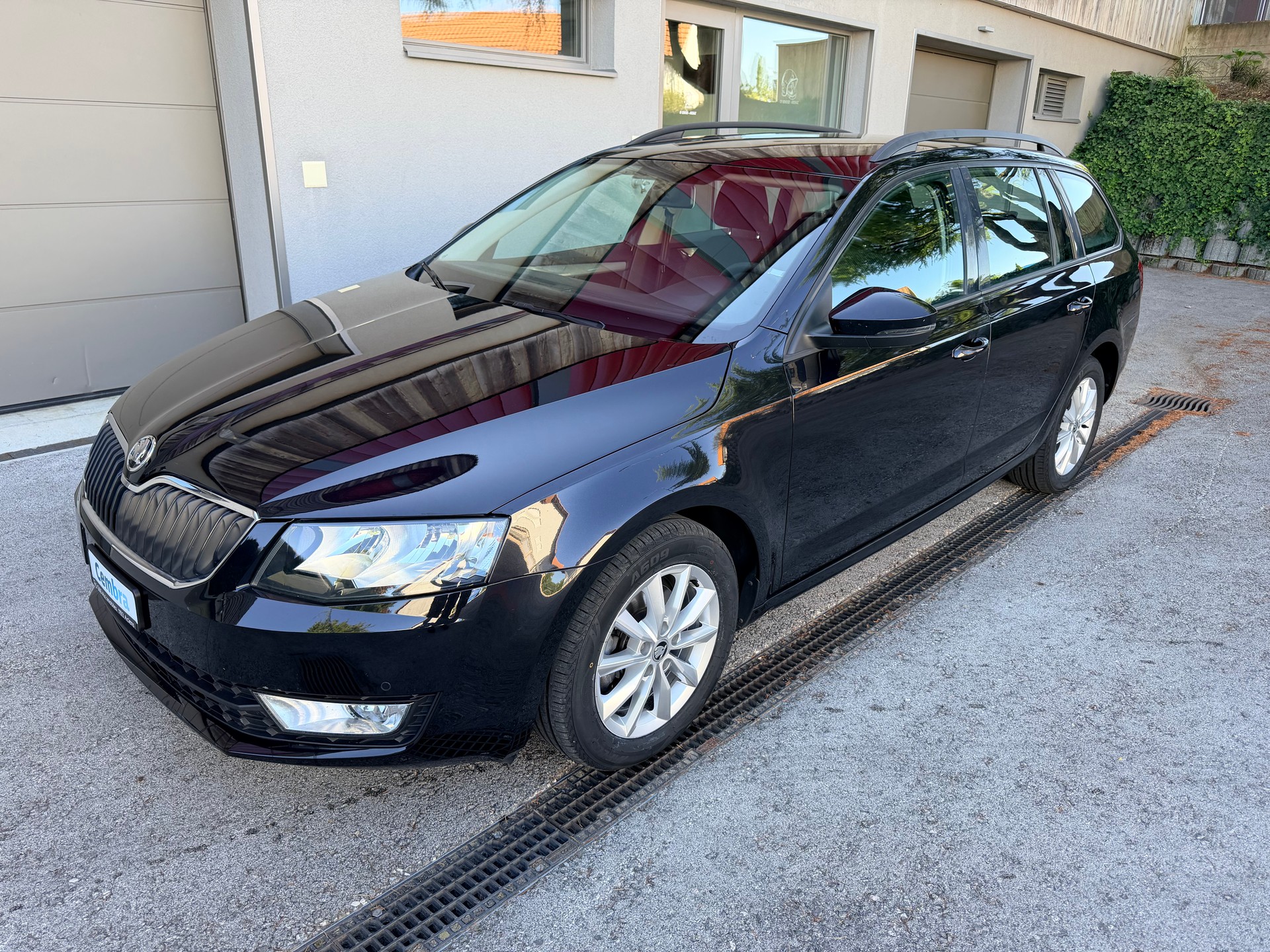SKODA Octavia Combi 2.0 TDI Fresh DSG-image-0