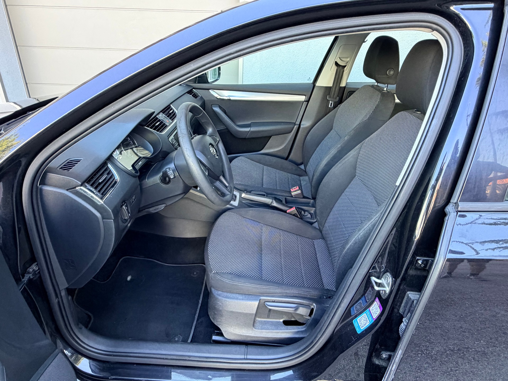 SKODA Octavia Combi 2.0 TDI Fresh DSG-image-9