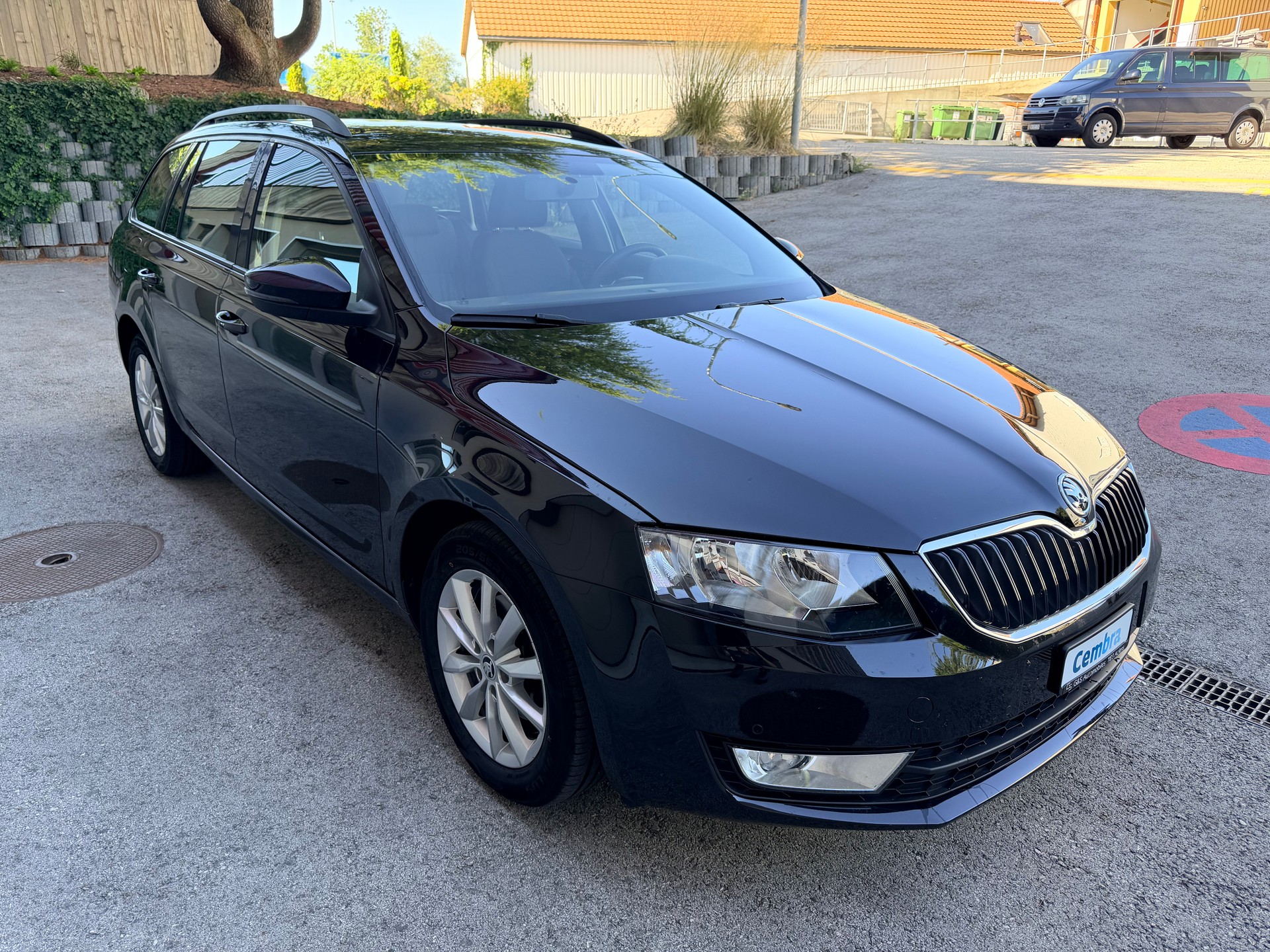 SKODA Octavia Combi 2.0 TDI Fresh DSG-image-2