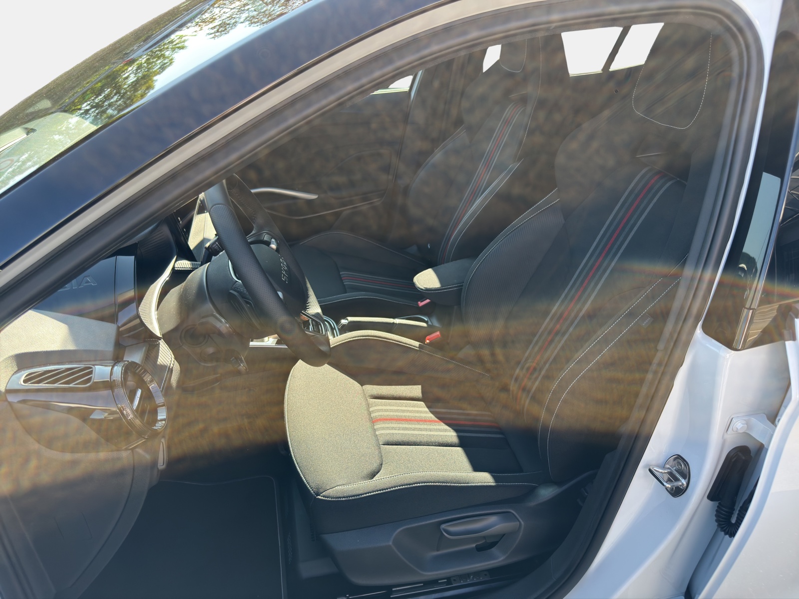SKODA Fabia 1.5 TSI Motorsport DSG-image-5