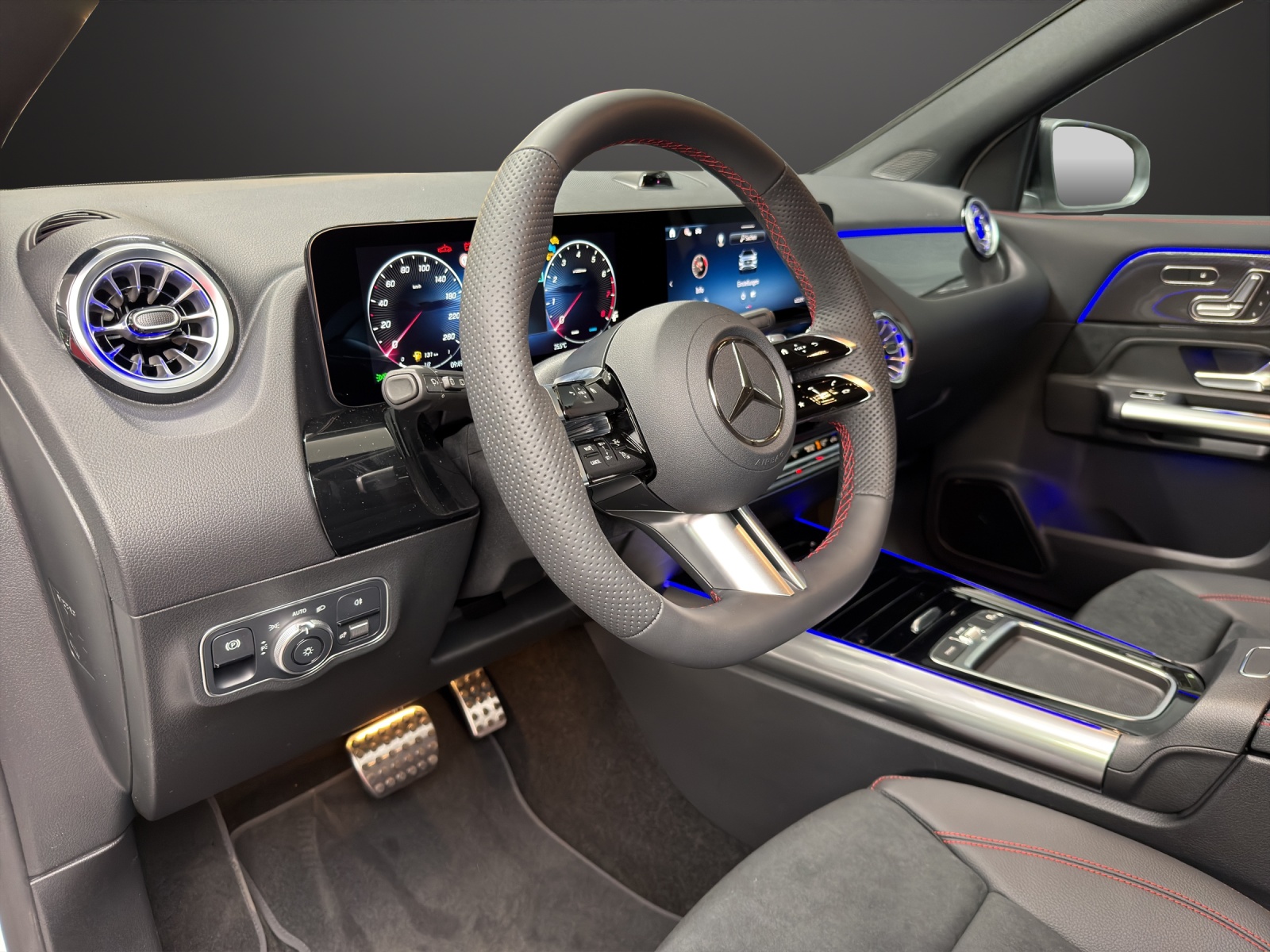 MERCEDES-BENZ GLA 200 Night Star 7G-D-image-5