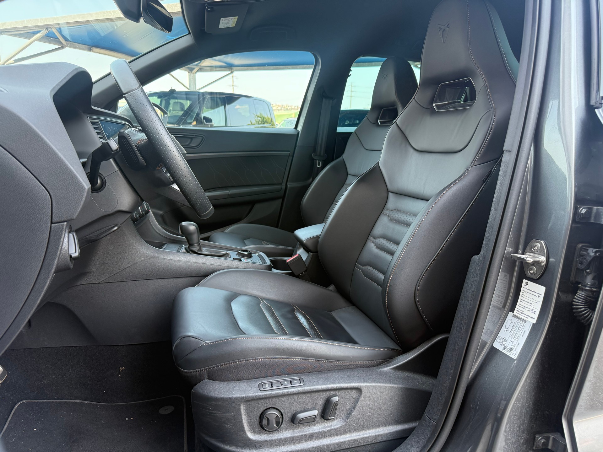 CUPRA Ateca 2.0 TSI VZ 4Drive DSG ** AKRAPOVIC - ABGASANLAGE **-image-9