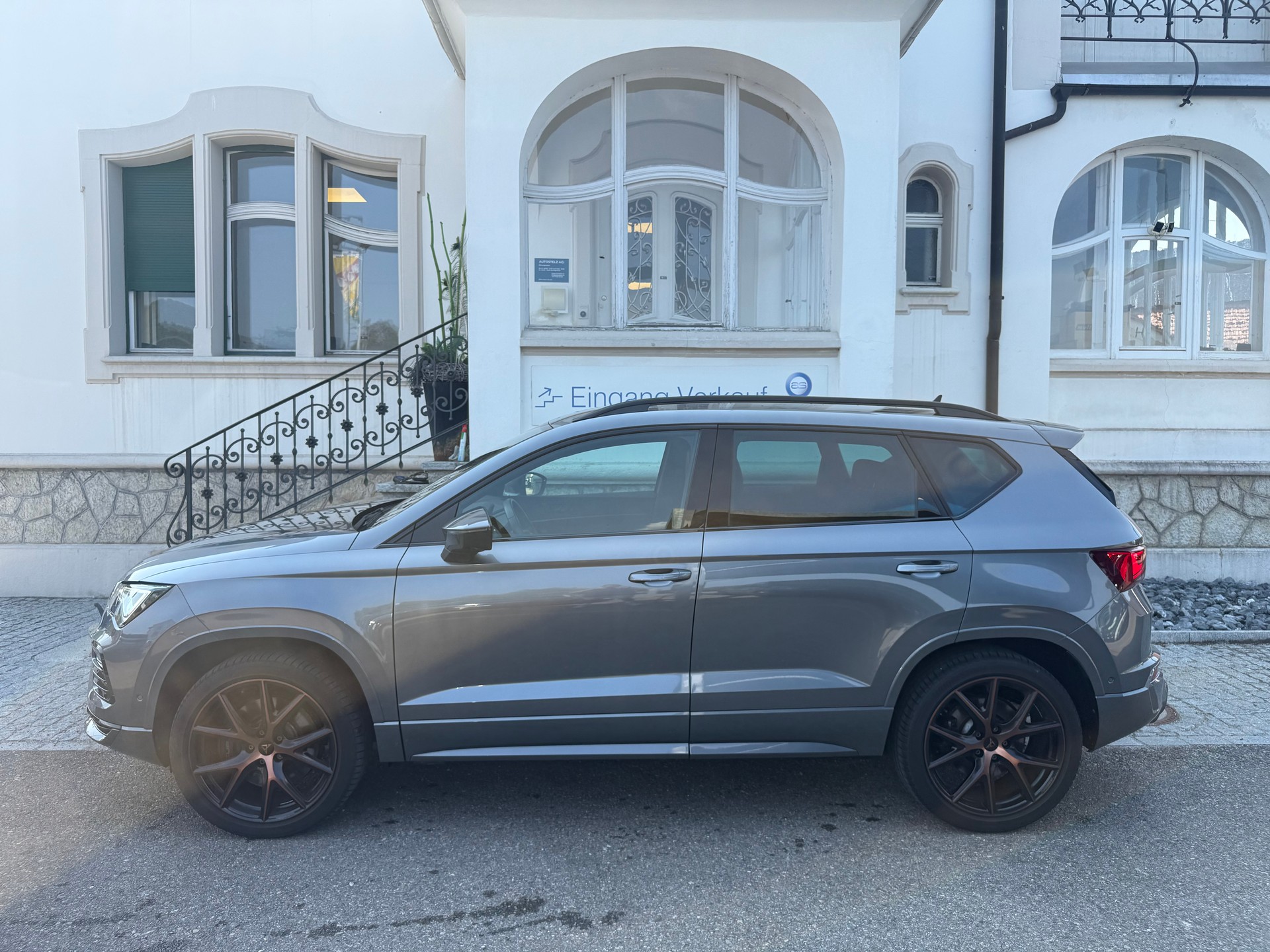 CUPRA Ateca 2.0 TSI VZ 4Drive DSG ** AKRAPOVIC - ABGASANLAGE **-image-3