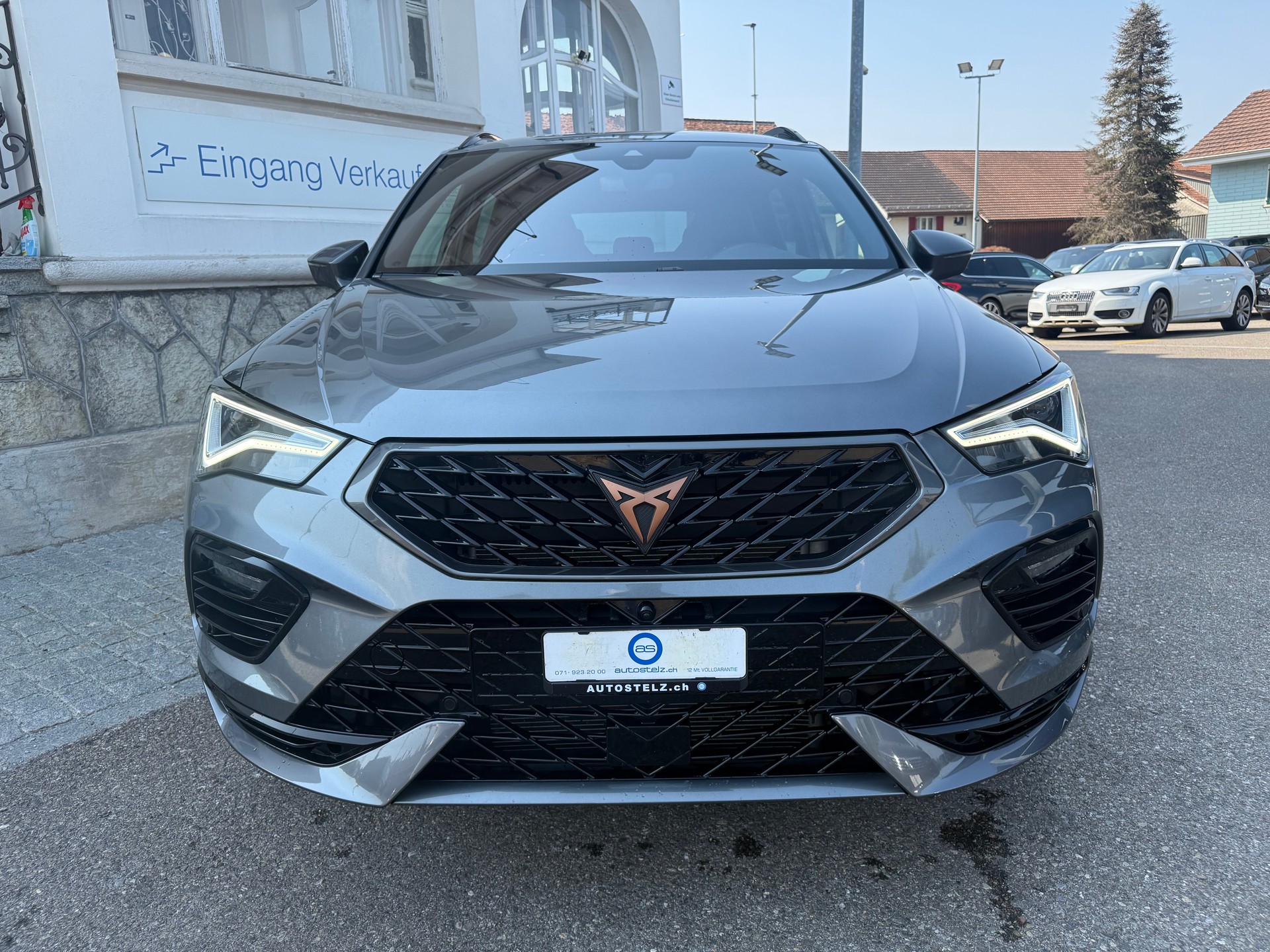 CUPRA Ateca 2.0 TSI VZ 4Drive DSG ** AKRAPOVIC - ABGASANLAGE **-image-2