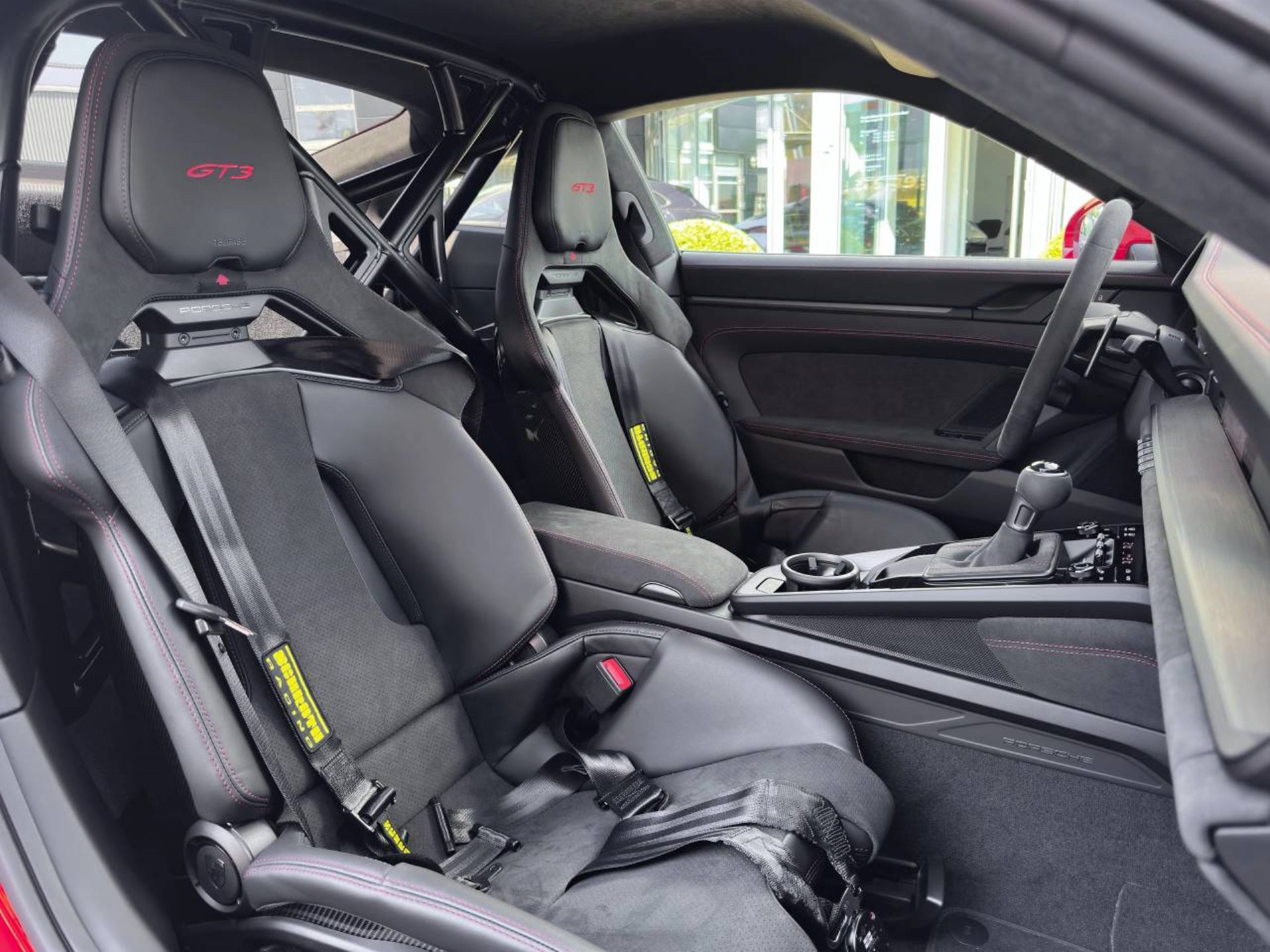 PORSCHE 911 GT3-image-22