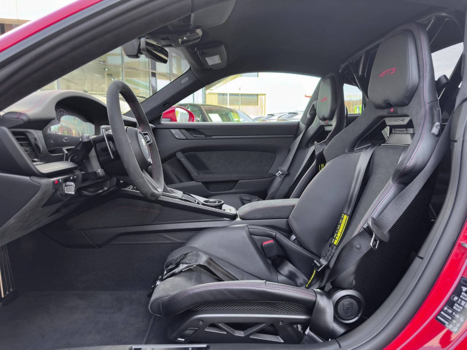 PORSCHE 911 GT3-image-3
