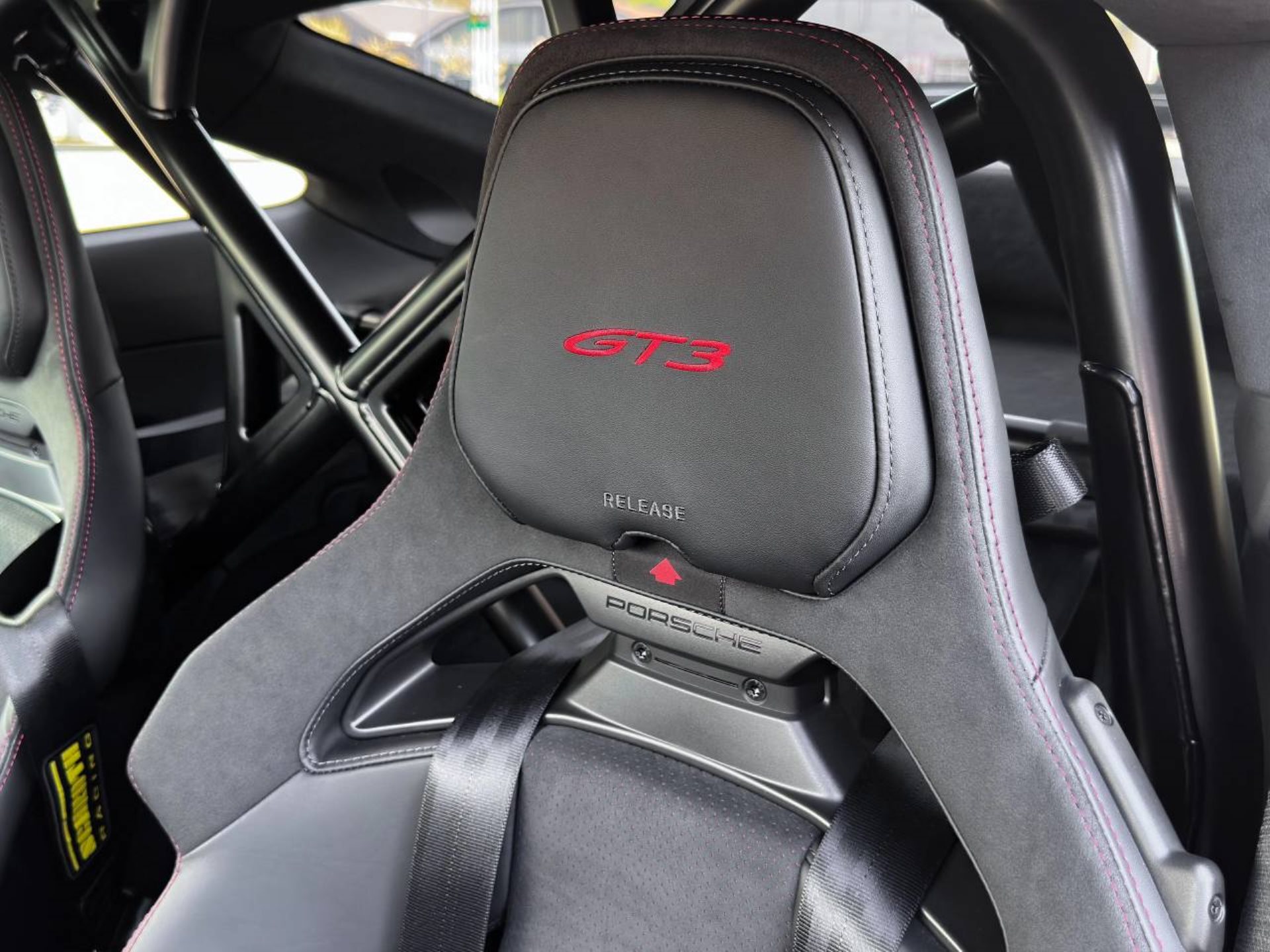 PORSCHE 911 GT3-image-27