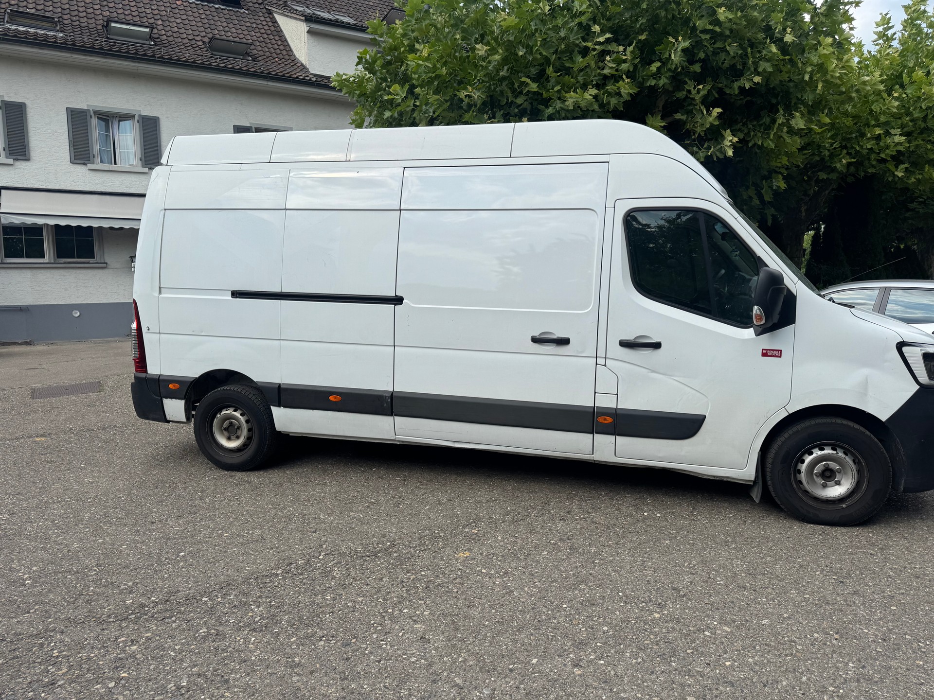RENAULT Master T35 ENERGY 2.3dCi 150 L2H2-image-2
