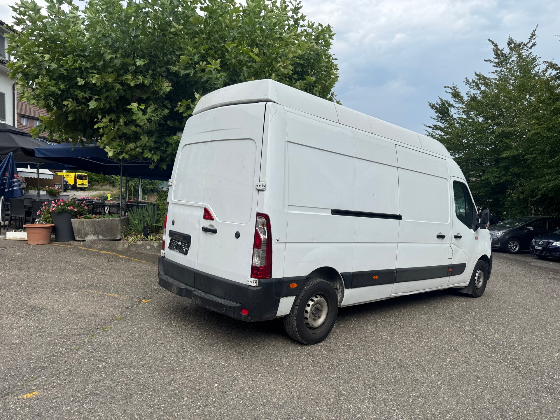 RENAULT Master T35 ENERGY 2.3dCi 150 L2H2-image-4