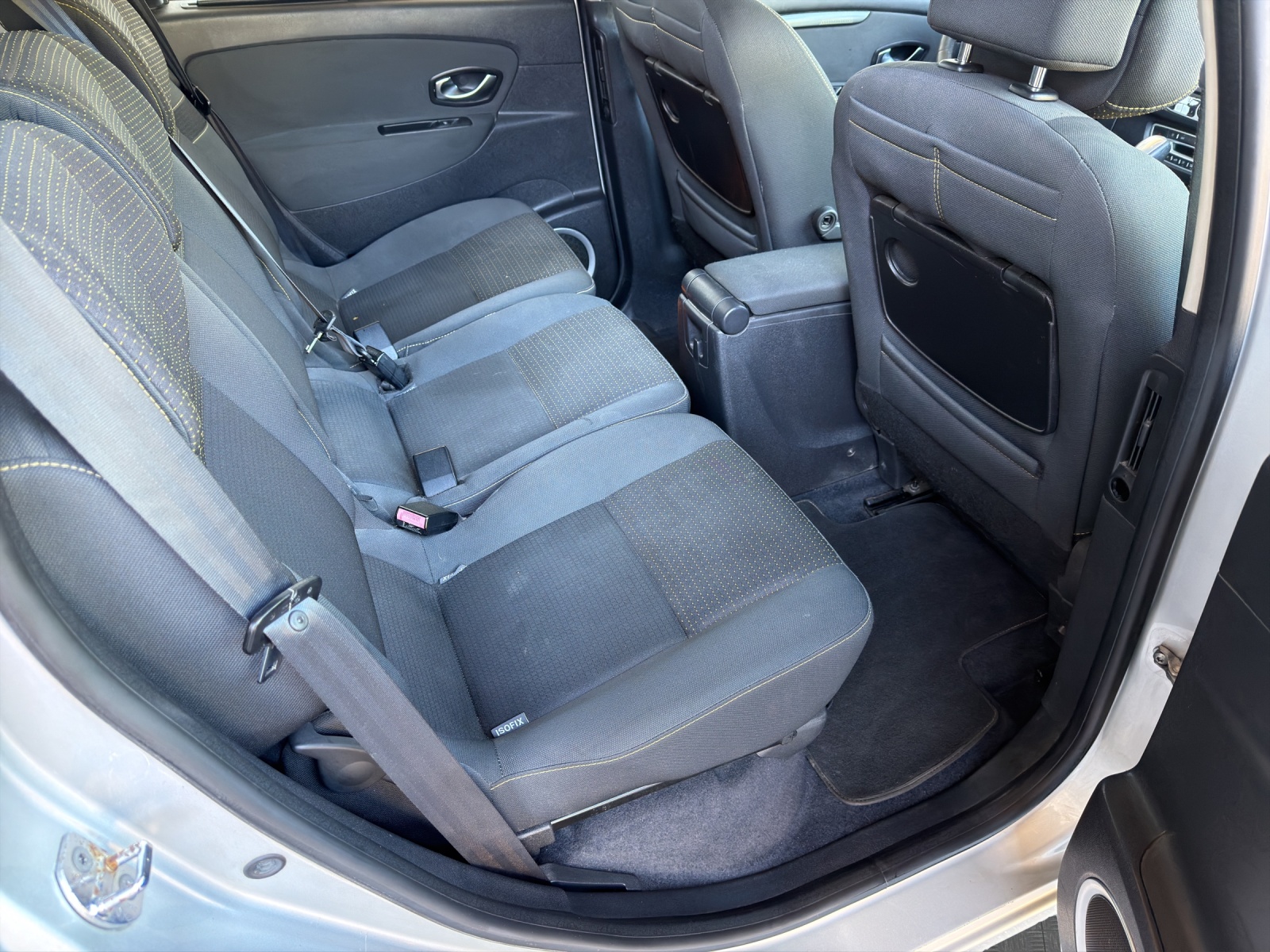 RENAULT Scénic 2.0 16V Dynamique X-Tronic CVT-image-13