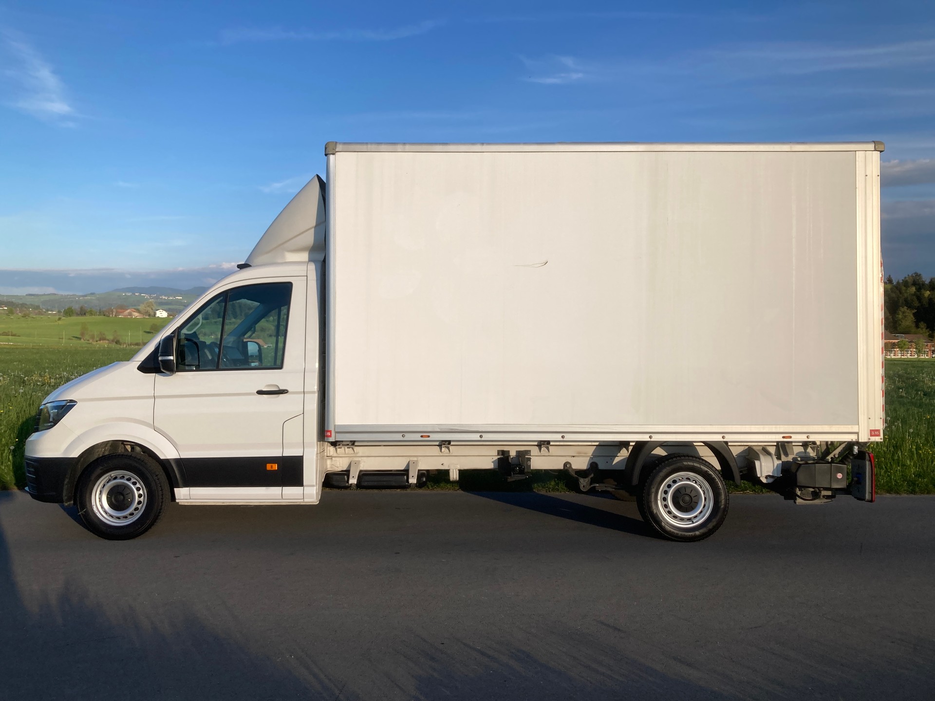 VW Crafter 35 2.0 TDI L4 mit Hebebühne-image-4