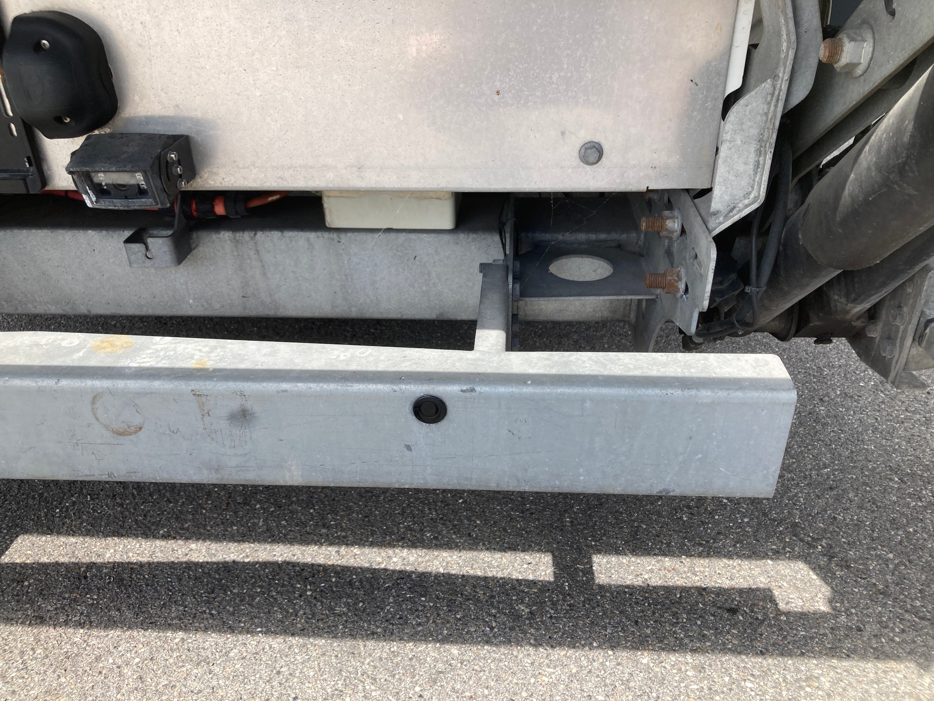 VW Crafter 35 2.0 TDI L4 mit Hebebühne-image-17