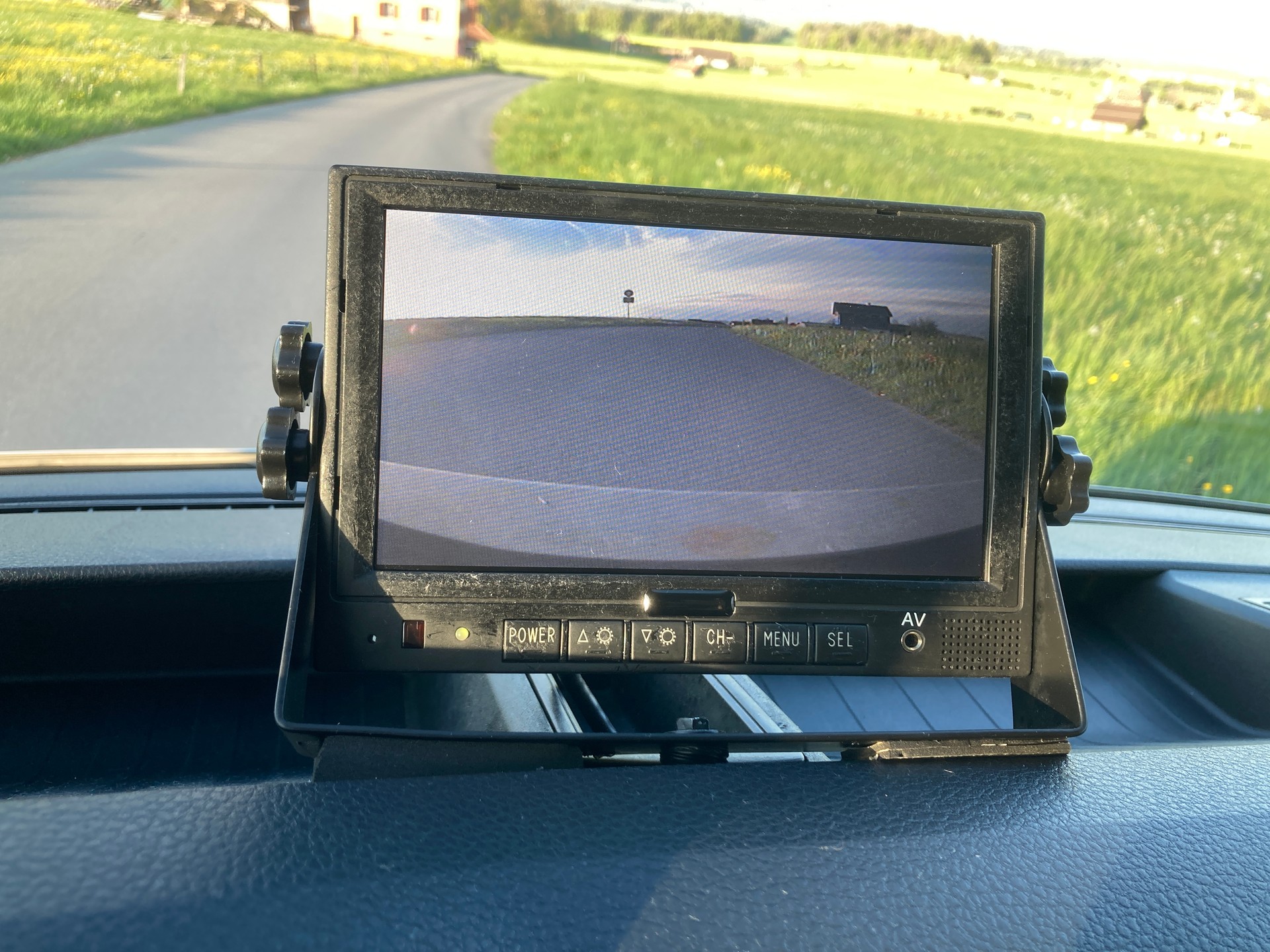 VW Crafter 35 2.0 TDI L4 mit Hebebühne-image-14