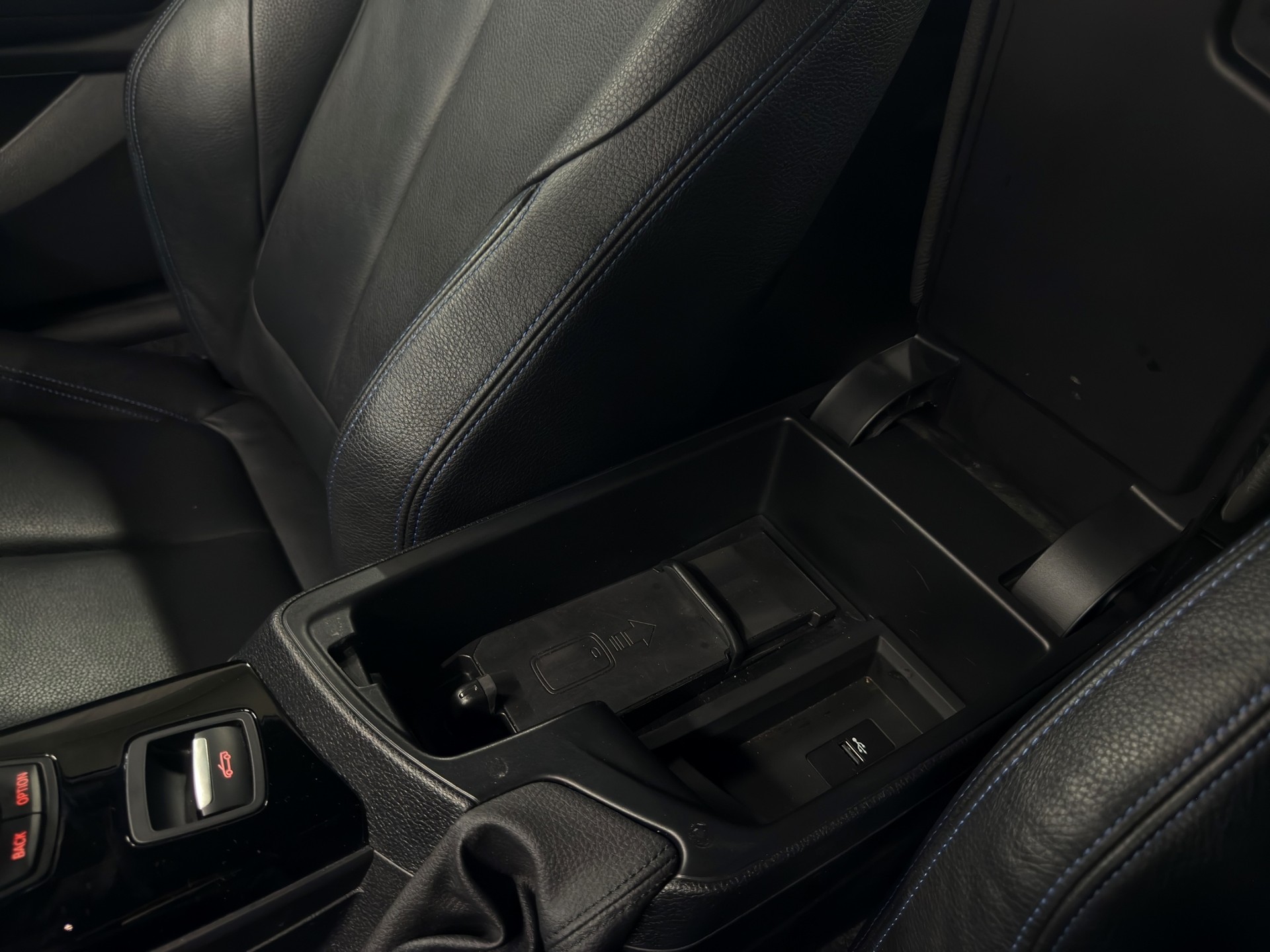 BMW M240i xDrive Steptronic-image-24