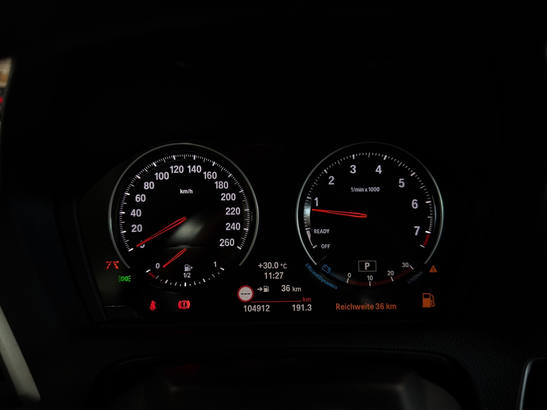 BMW M240i xDrive Steptronic-image-16