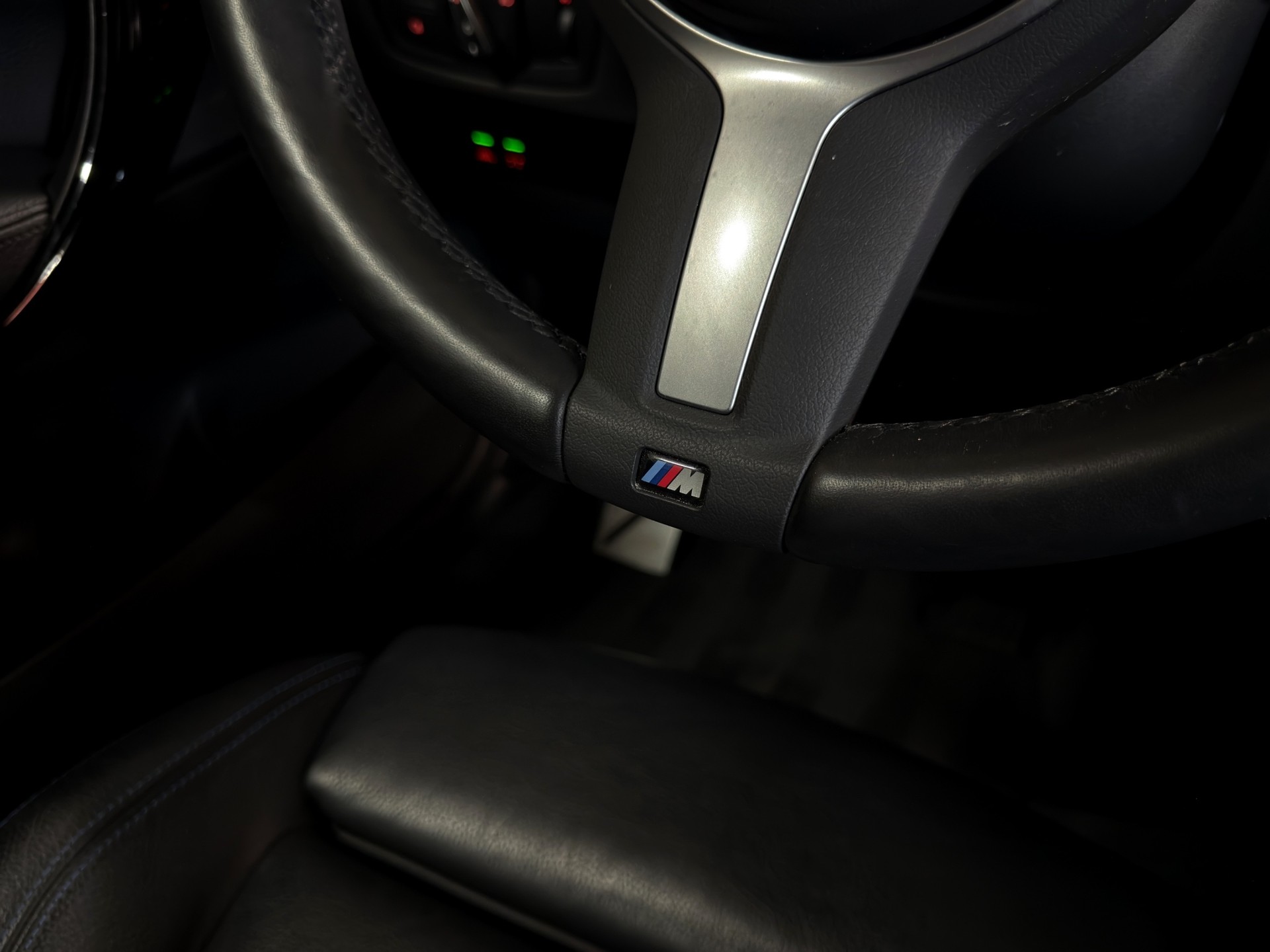 BMW M240i xDrive Steptronic-image-19