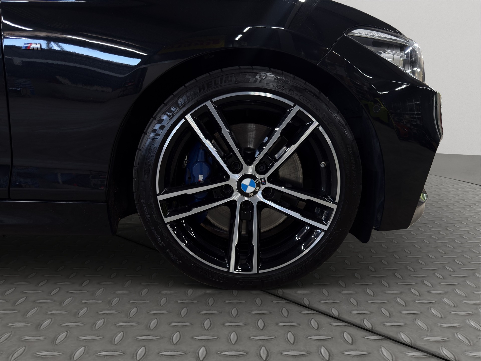 BMW M240i xDrive Steptronic-image-8