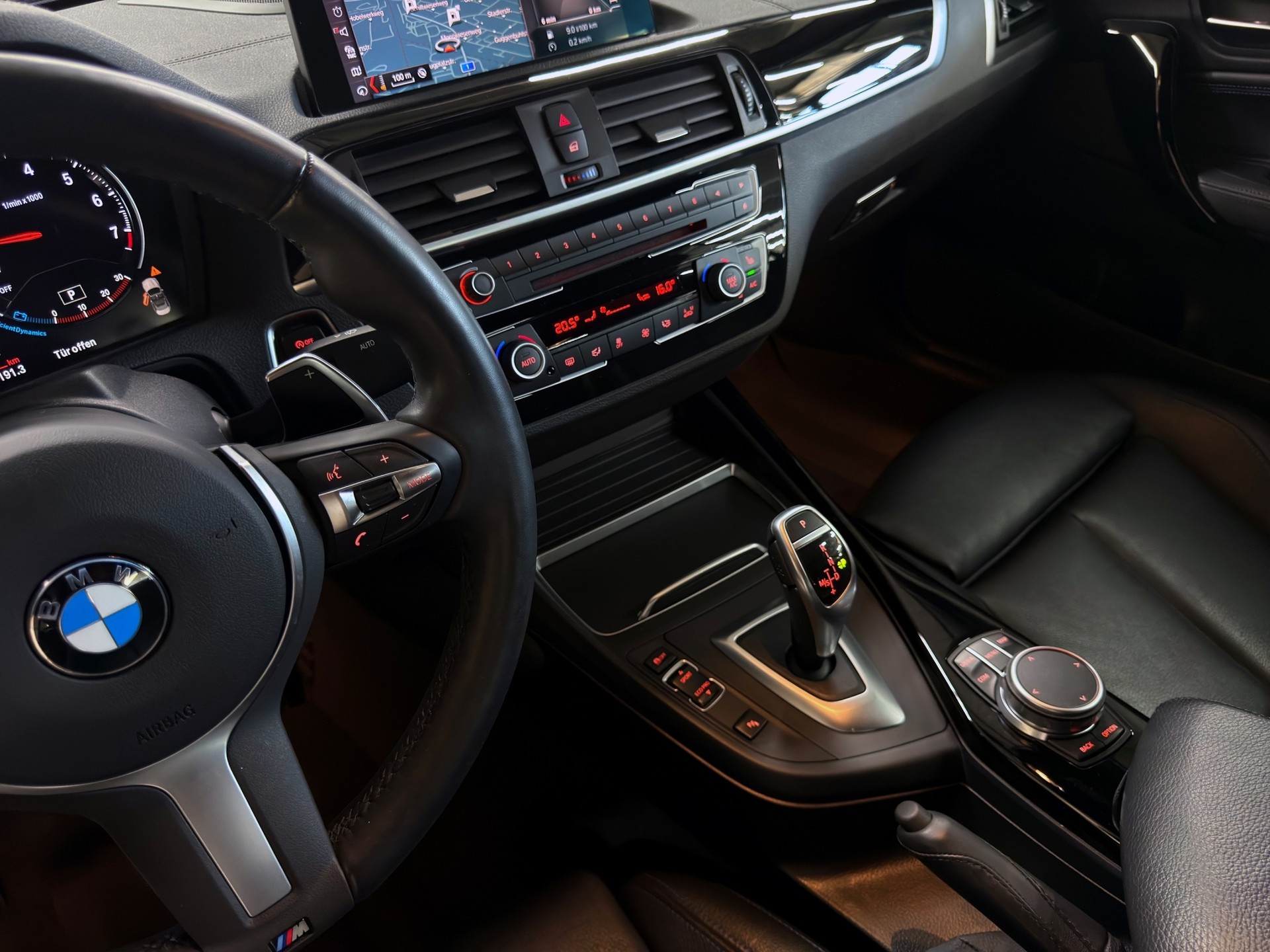 BMW M240i xDrive Steptronic-image-21