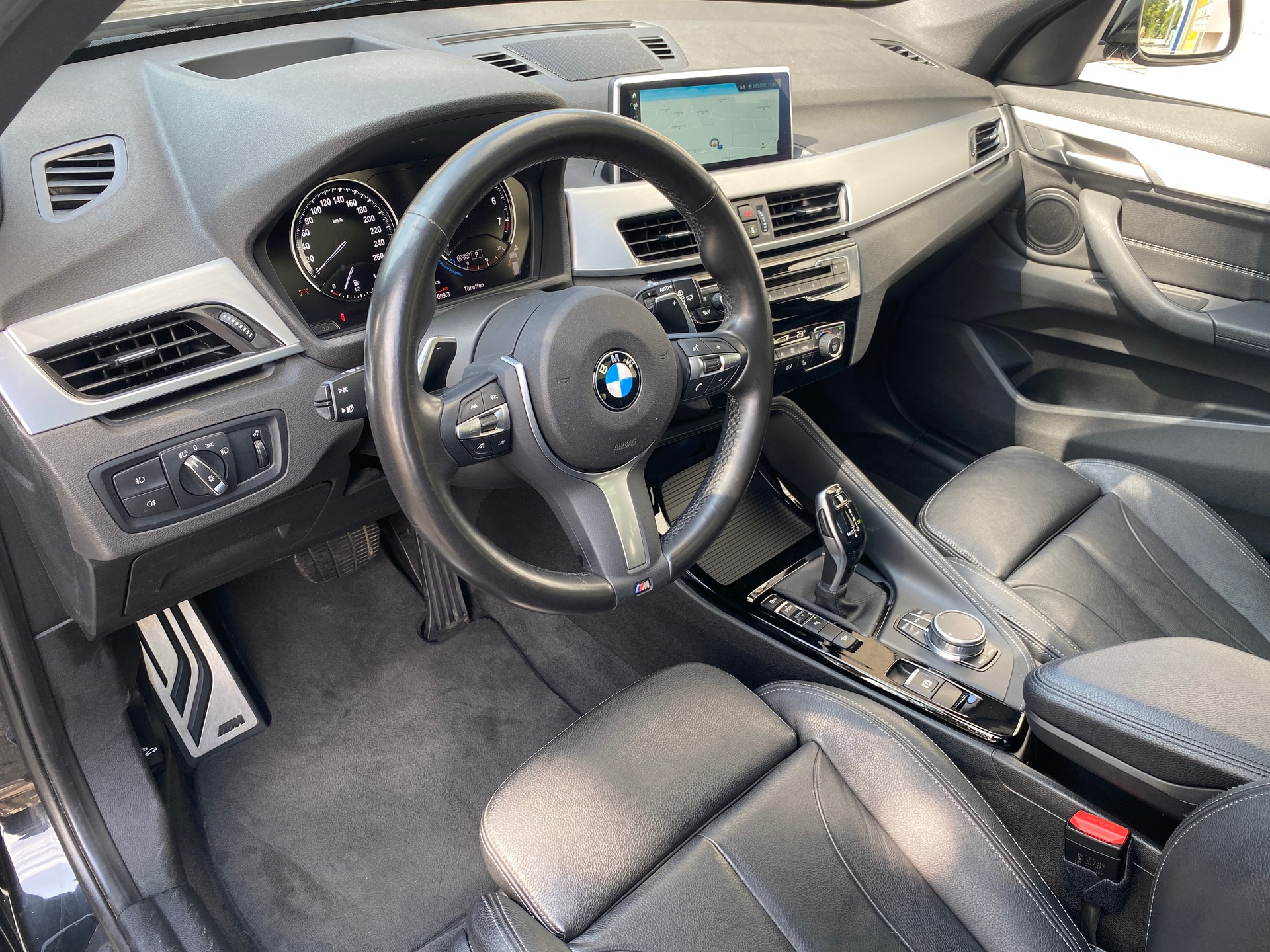 BMW X1 xDrive 25i M Sport Steptronic-image-21