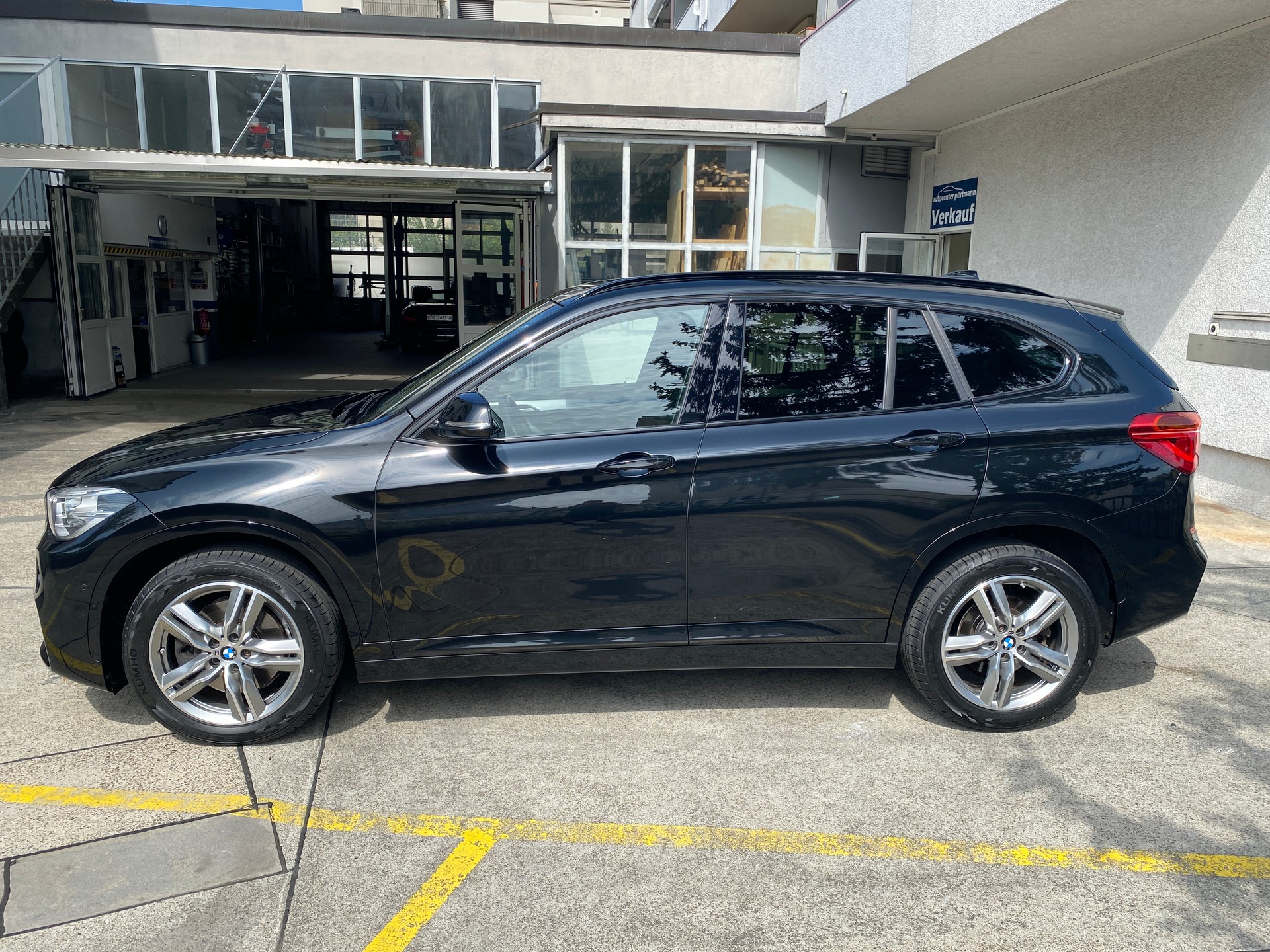 BMW X1 xDrive 25i M Sport Steptronic-image-8