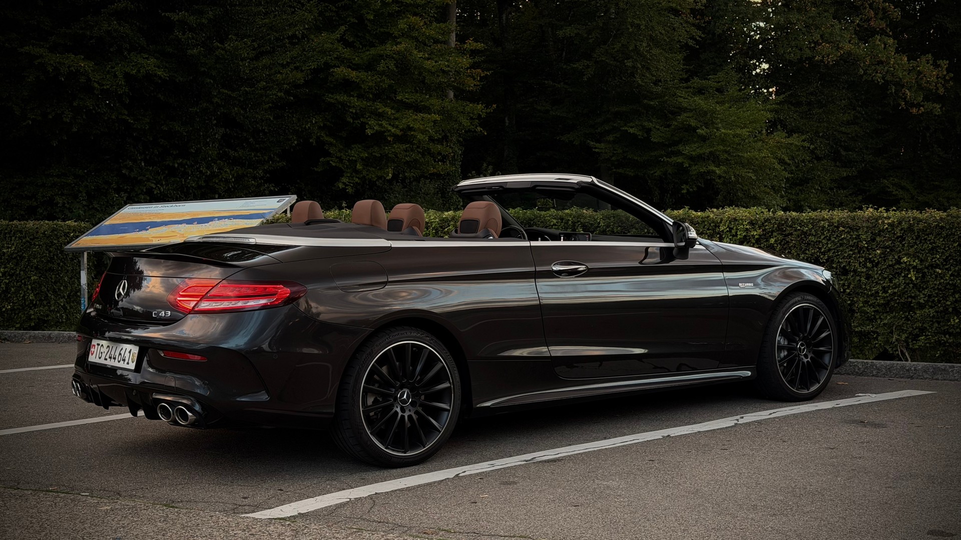 MERCEDES-BENZ C 43 AMG 4matic-image-3