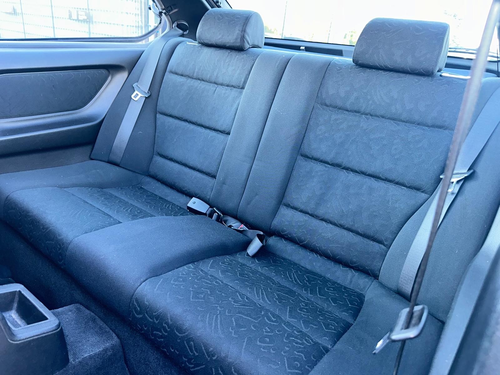 BMW 318ti Compact Exclusiv-image-10