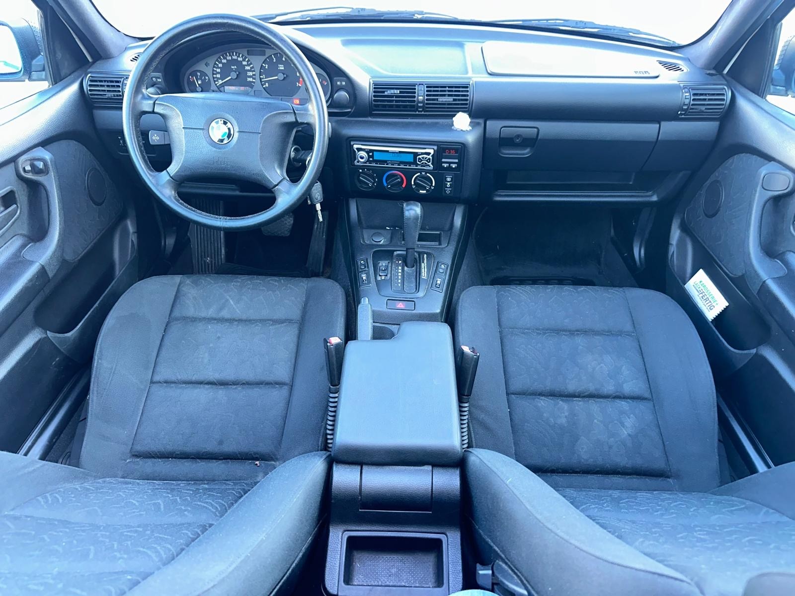 BMW 318ti Compact Exclusiv-image-8