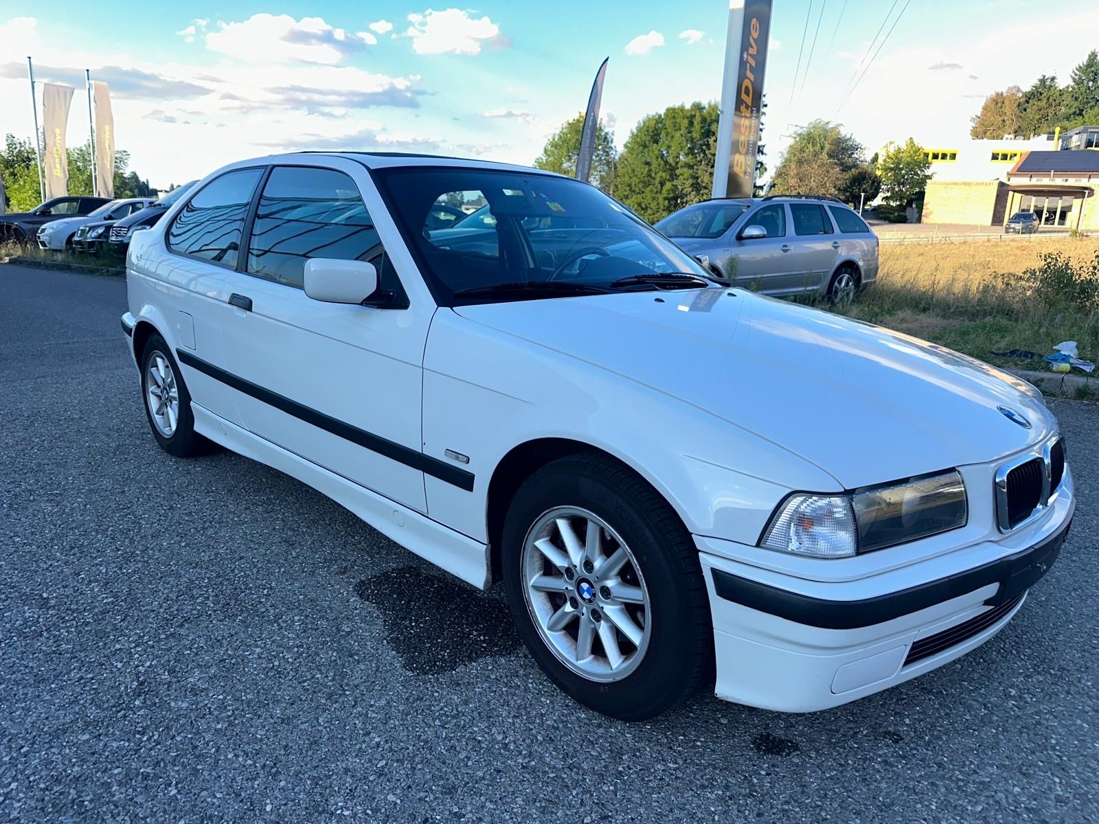 BMW 318ti Compact Exclusiv-image-1