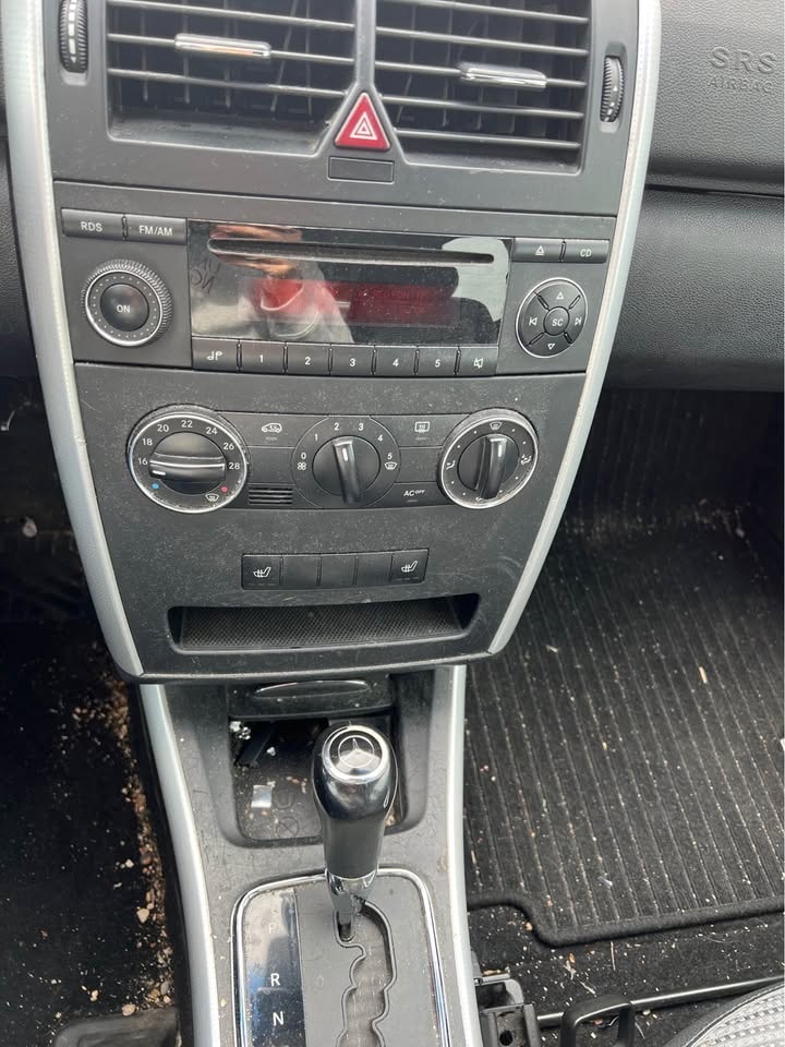 MERCEDES-BENZ A 160 CDI Classic-image-10