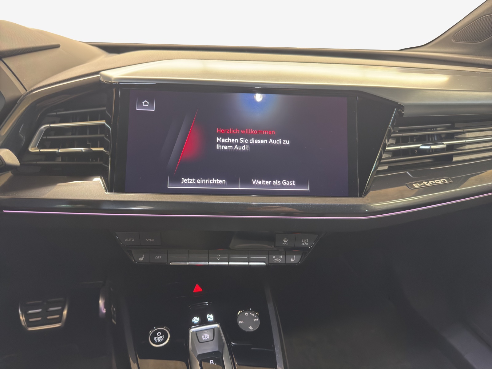 AUDI Q4 e-tron 50 quattro-image-10