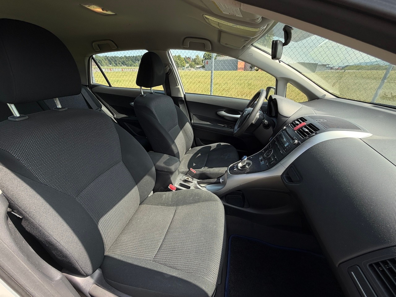 TOYOTA Auris 1.8 16V HSD Linea Luna-image-25