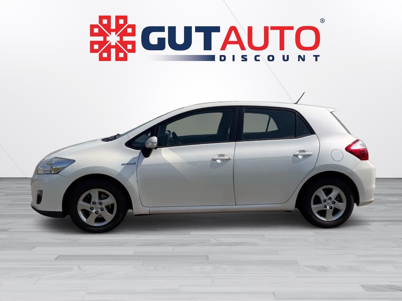 TOYOTA Auris 1.8 16V HSD Linea Luna-image-1