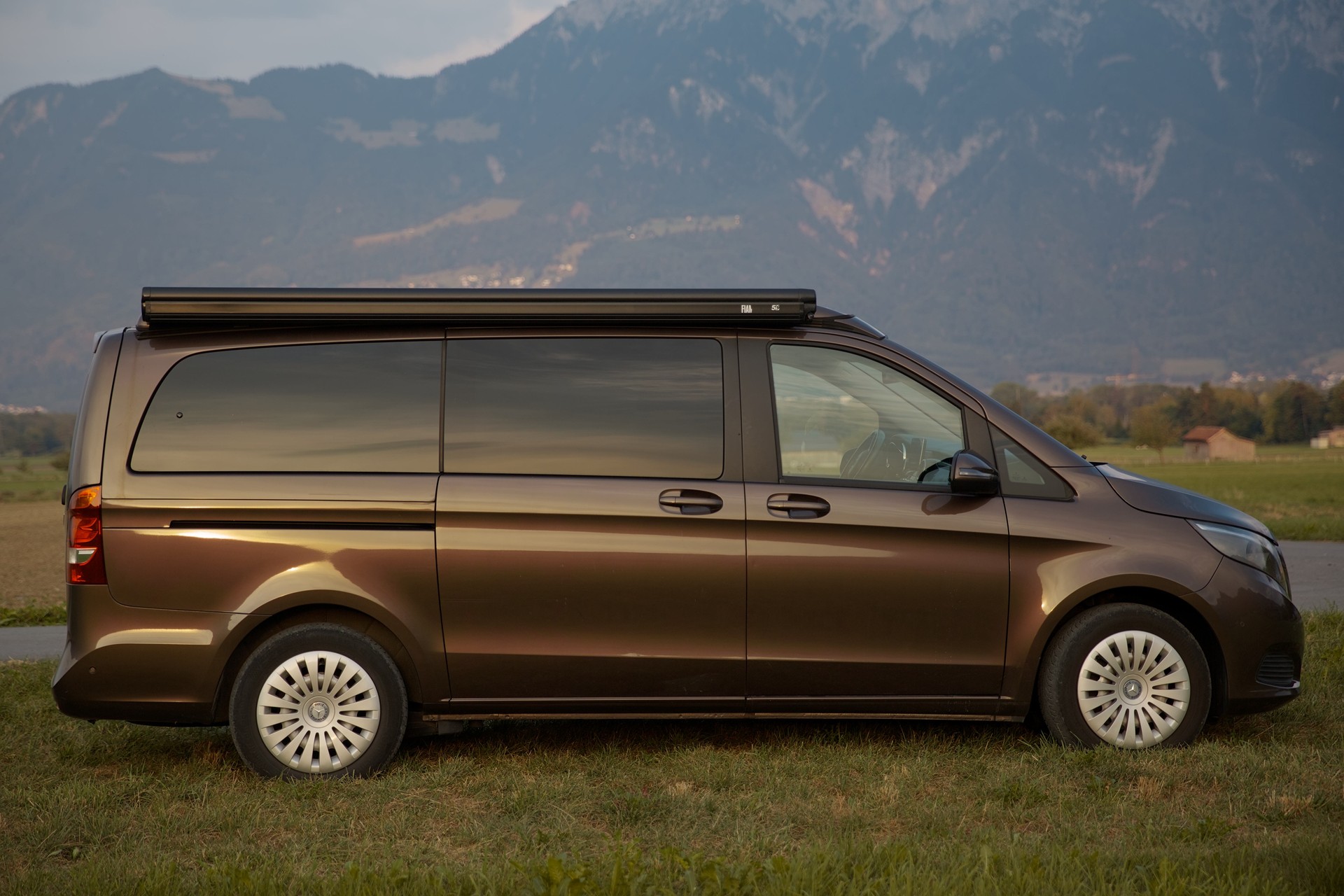 MERCEDES-BENZ 220 d Horizon 4matic-image-5
