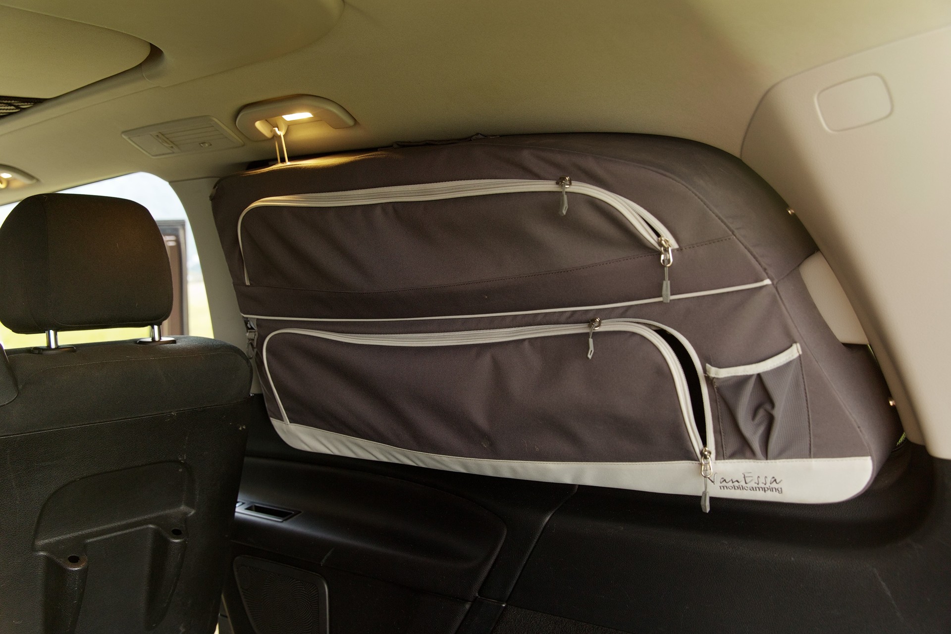 MERCEDES-BENZ 220 d Horizon 4matic-image-15
