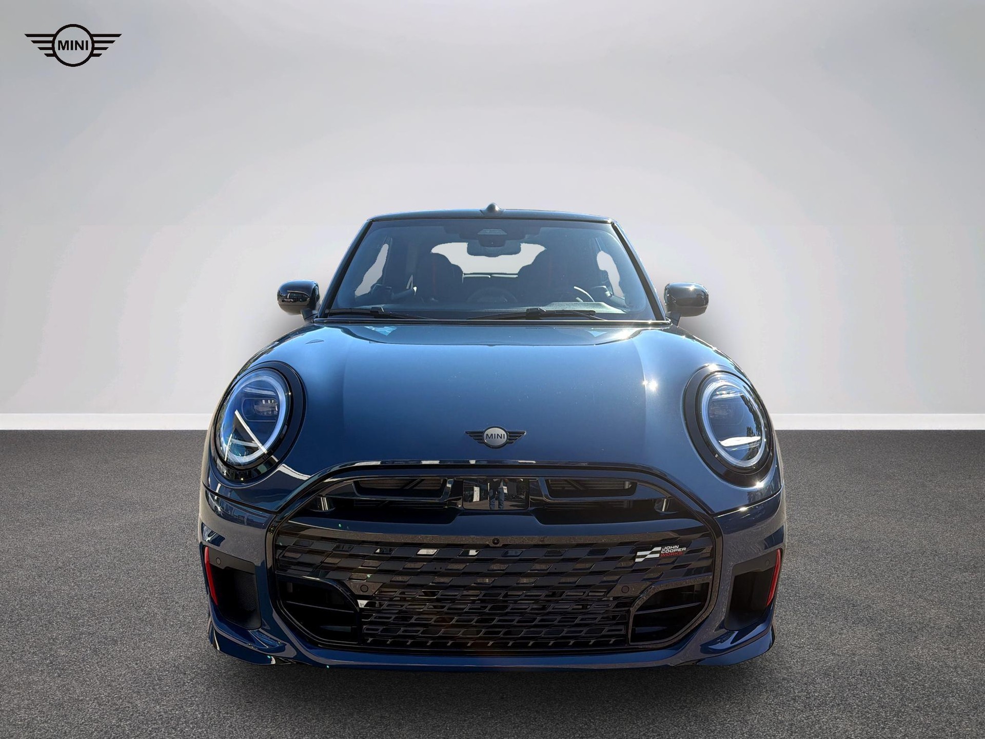 MINI John Cooper Works Cabrio-image-12