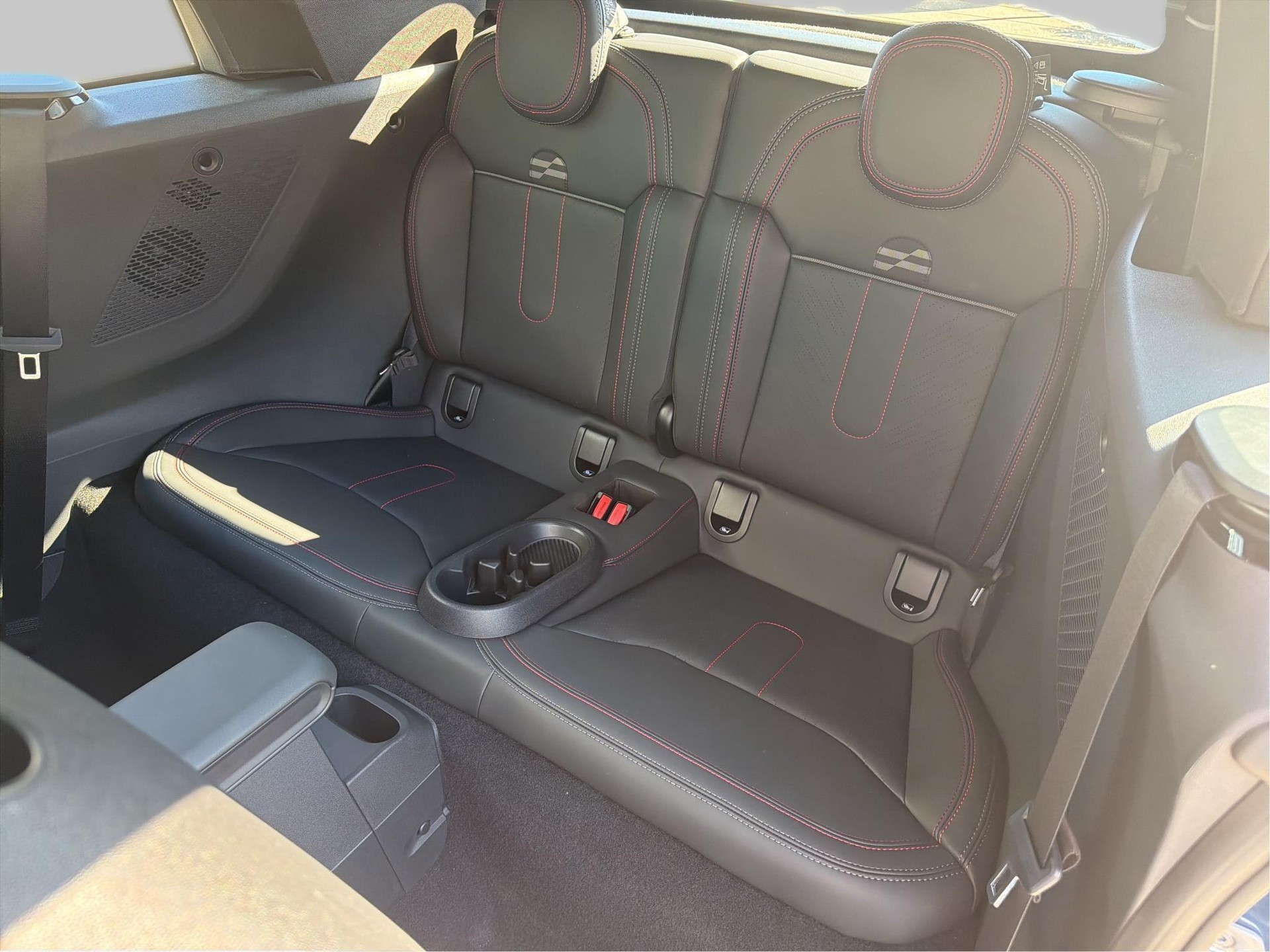 MINI John Cooper Works Cabrio-image-16