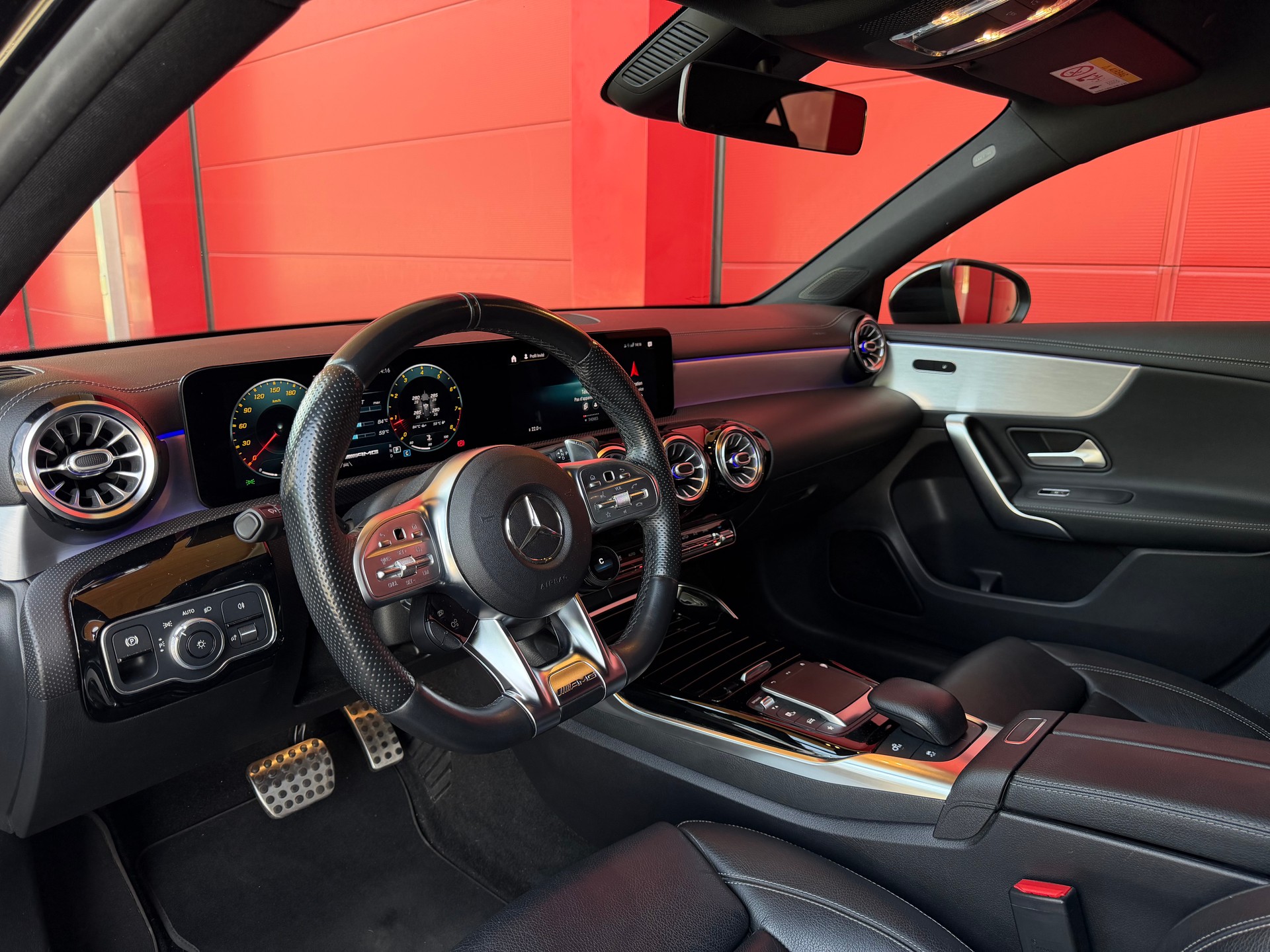 MERCEDES-BENZ A 45 S AMG 4Matic+ Speedshift-image-6